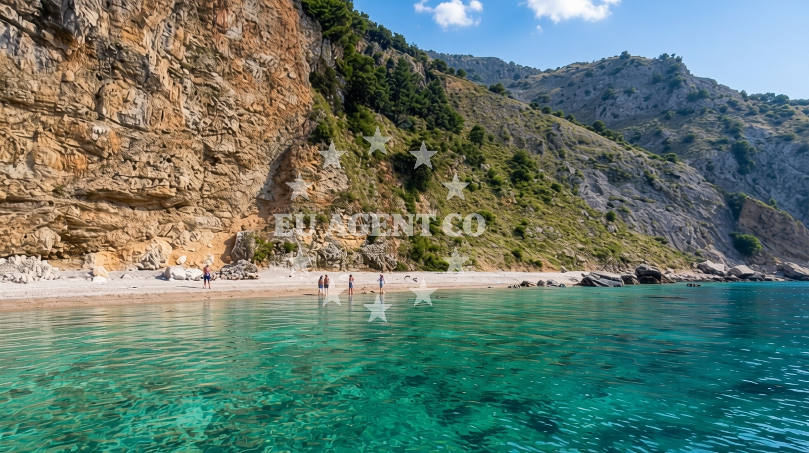Shoreline and swimming area at Beach St. Roger in brzac 167, Krk