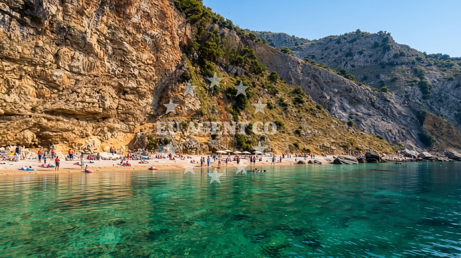Beach facilities and surroundings at Beach St. Roger in brzac 167, Krk