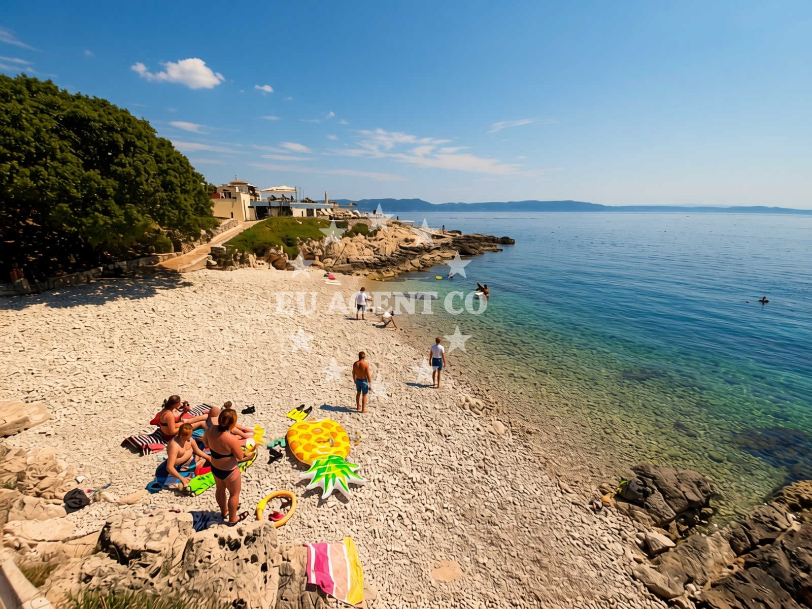 Beach facilities and surroundings at Beach Sveta Marina