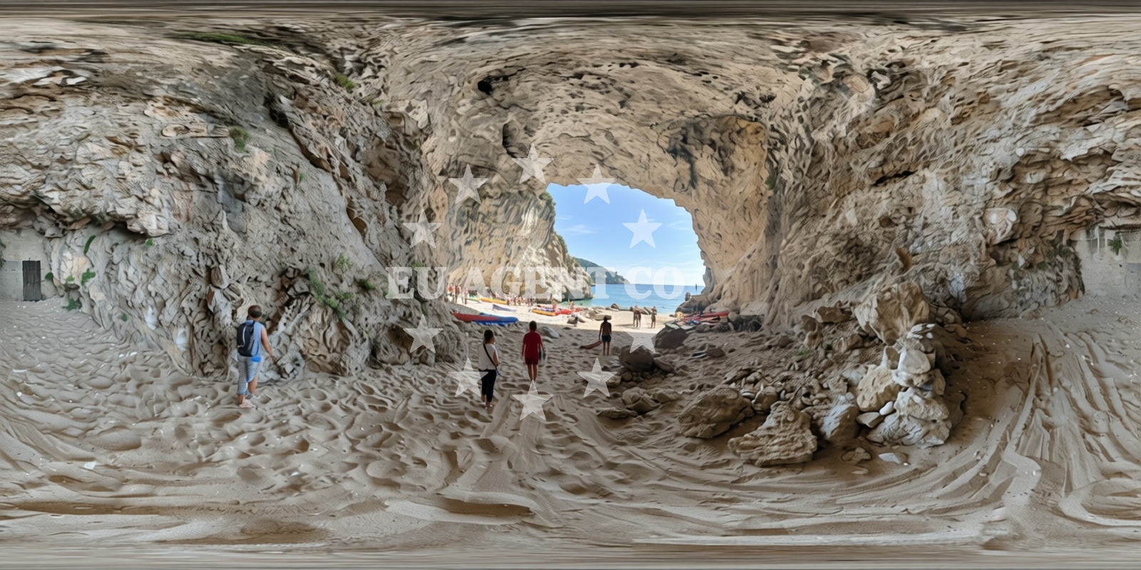 Overview of Betina Cave beach in Zlatni potok 5, Dubrovnik