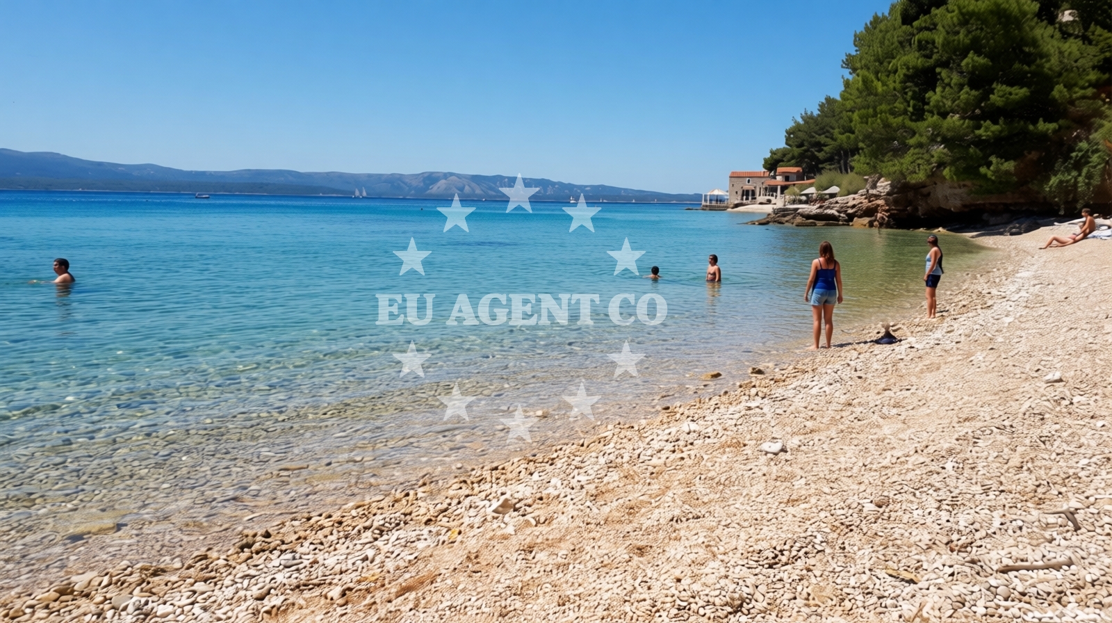 Shoreline and swimming area at Bijela Kuca beach in David cesta 9, Bol