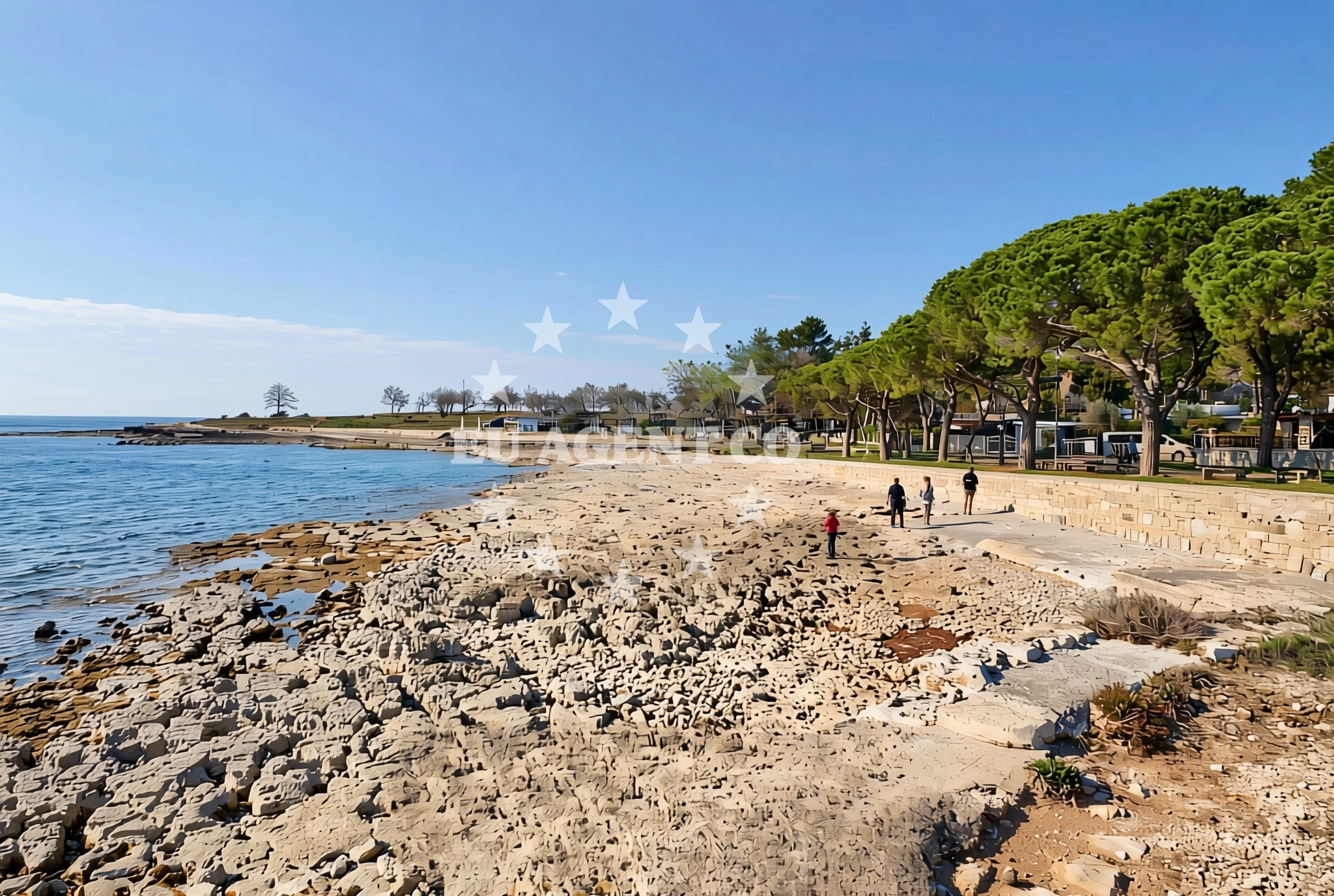 Additional view of Bikini beach in 27d Đuba, Umag