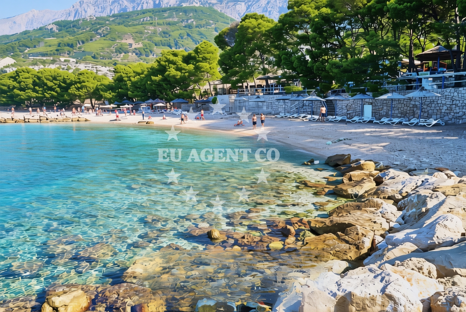 Beach facilities and surroundings at Biloševac, Makarska Beach in Biloševac