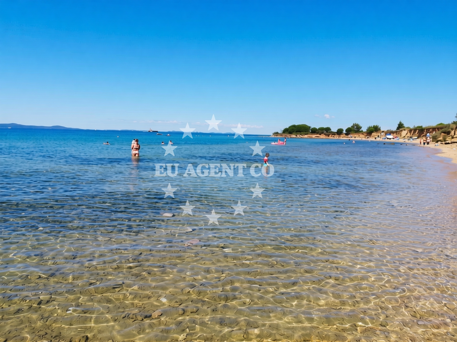 Additional view of Bilotinjak beach in Bilotinjak III 14, Nin