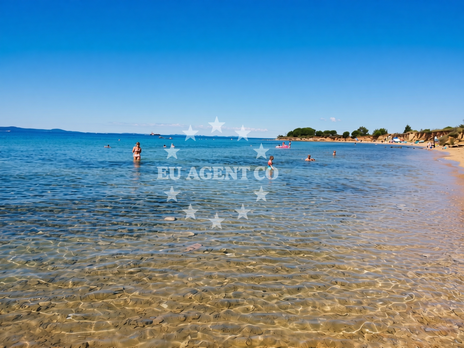 Additional view of Bilotinjak beach in Bilotinjak III 14, Nin