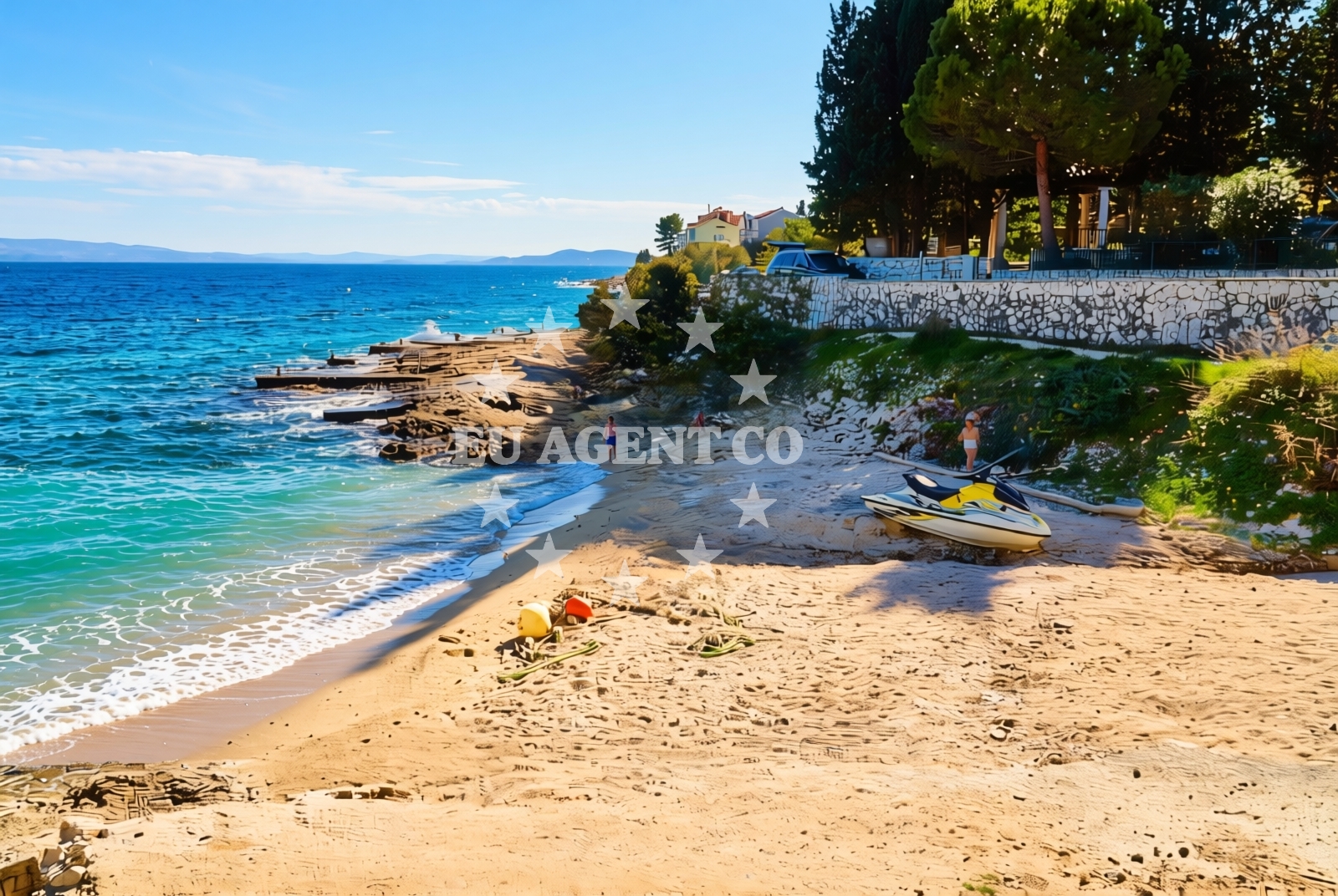 Beach facilities and surroundings at Bočić sjever, Okrug Gornji (Čiovo) Beach in Bočić sjever