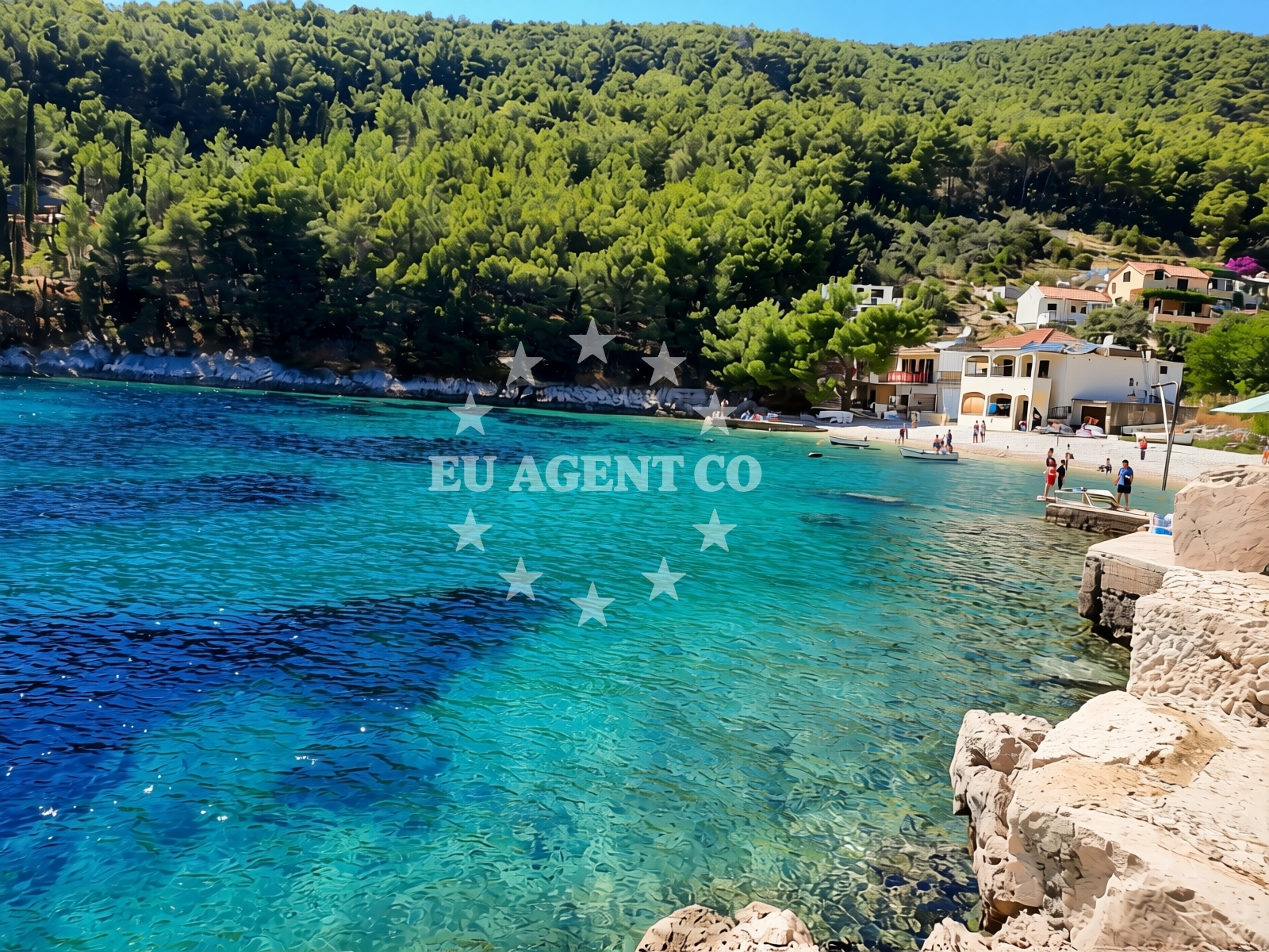 Shoreline and swimming area at Bogomolje beach in Ulica Račevina 42/a, Bogomolje