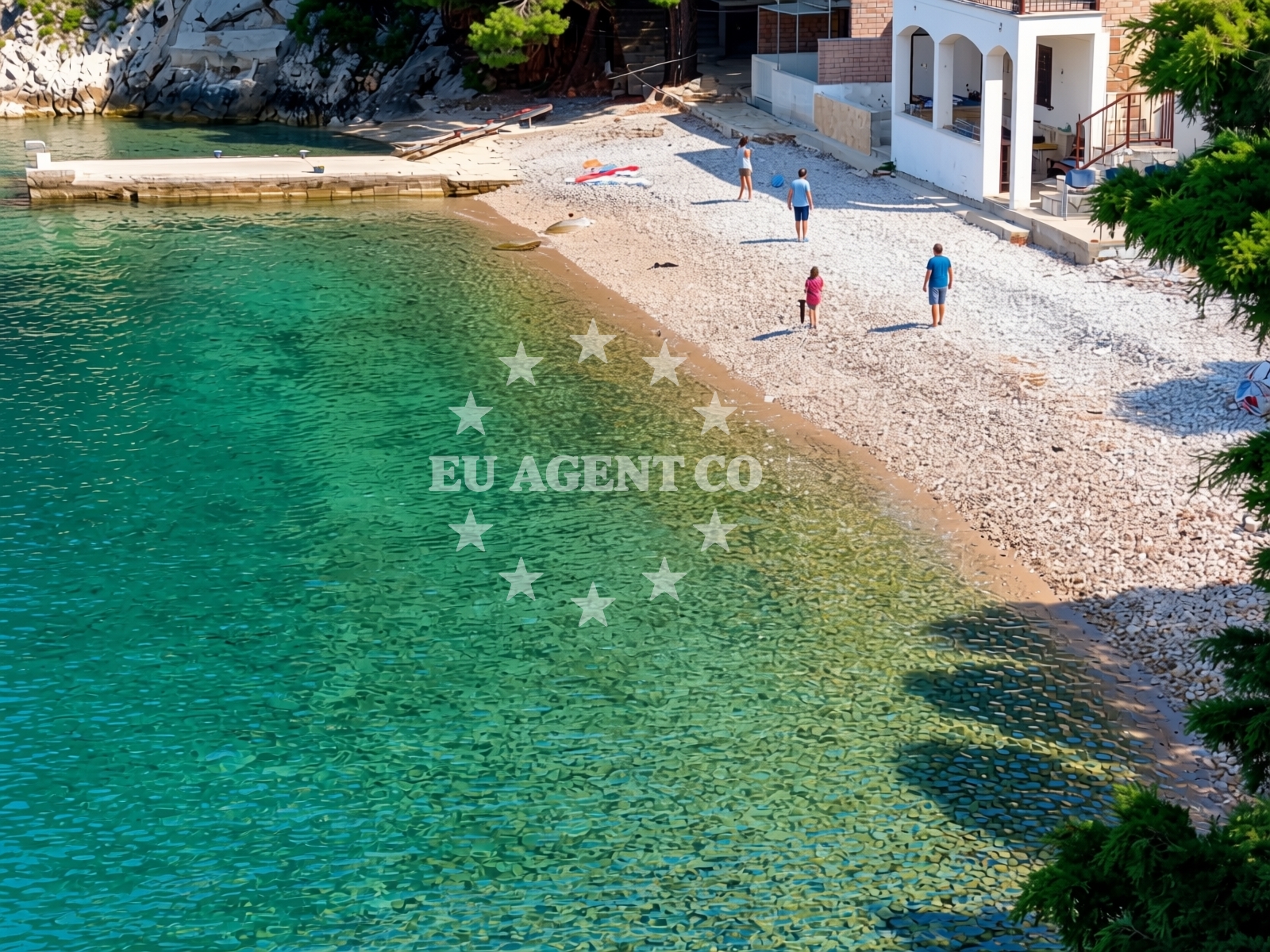 Beach facilities and surroundings at Bogomolje beach in Ulica Račevina 42/a, Bogomolje