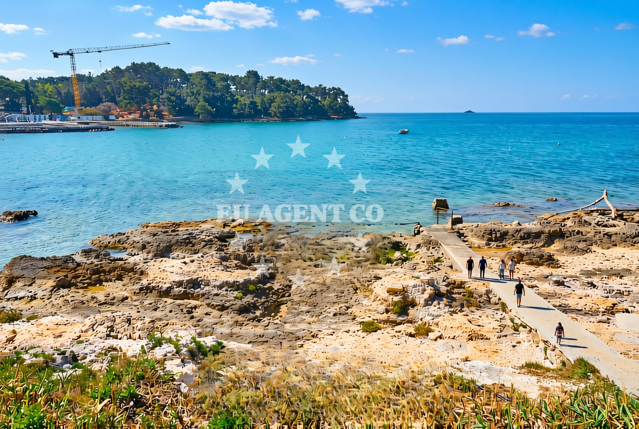Overview of Bolnica (dog beach), Rovinj Beach in Bolnica (plaža za pse)