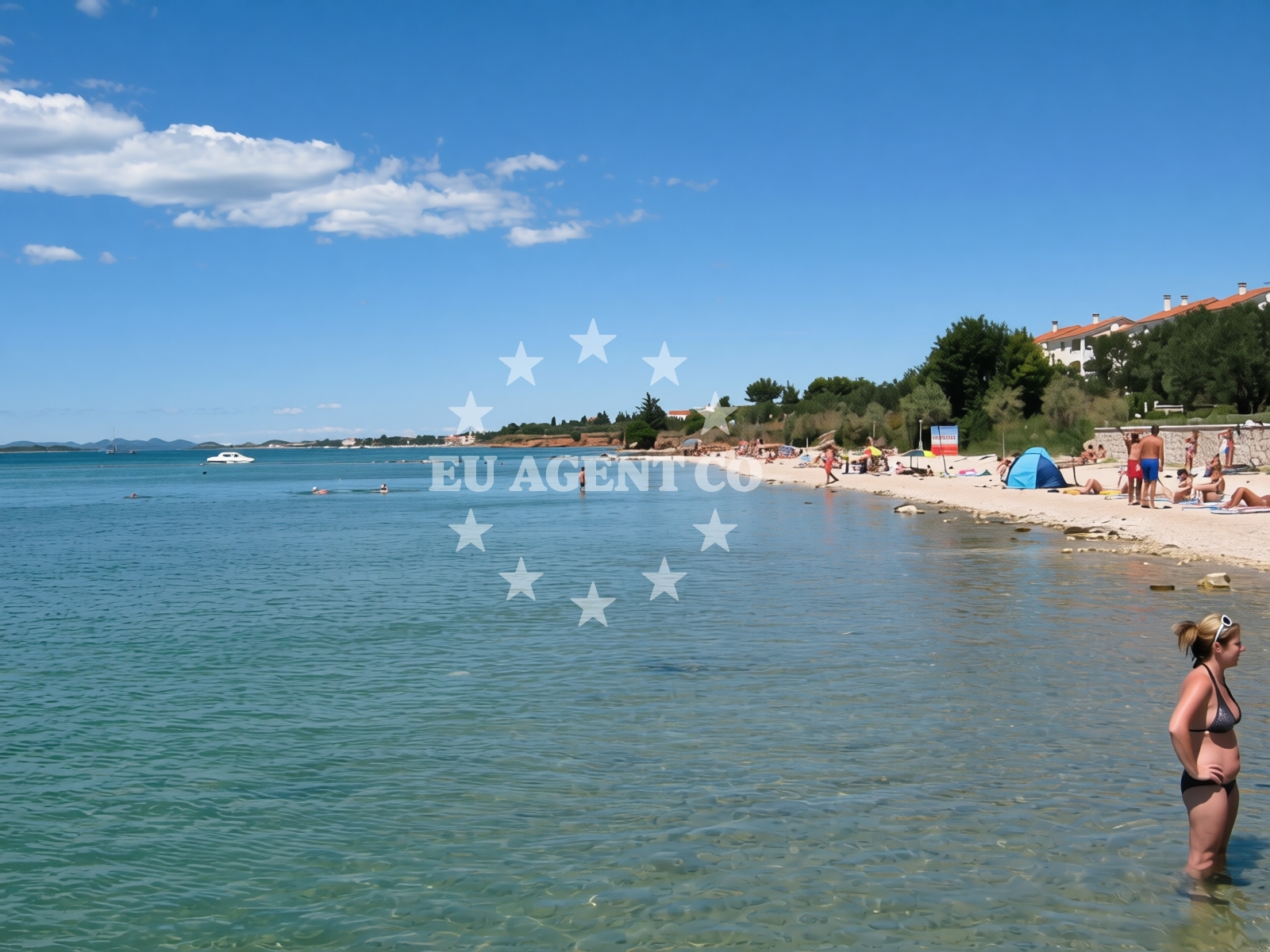 Shoreline and swimming area at Bosana beach II in 40 Zadarska ulica, Biograd na Moru