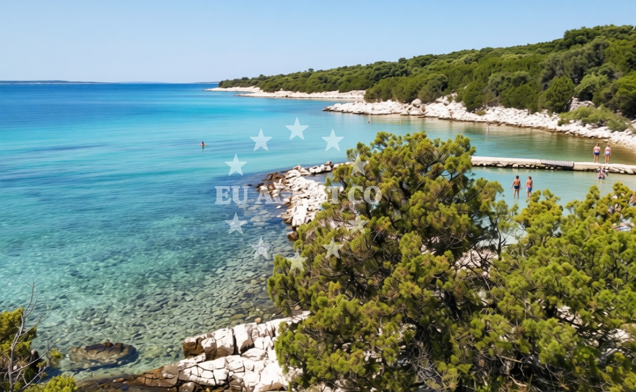 Additional view of Boyani beach in Bošana, Pag