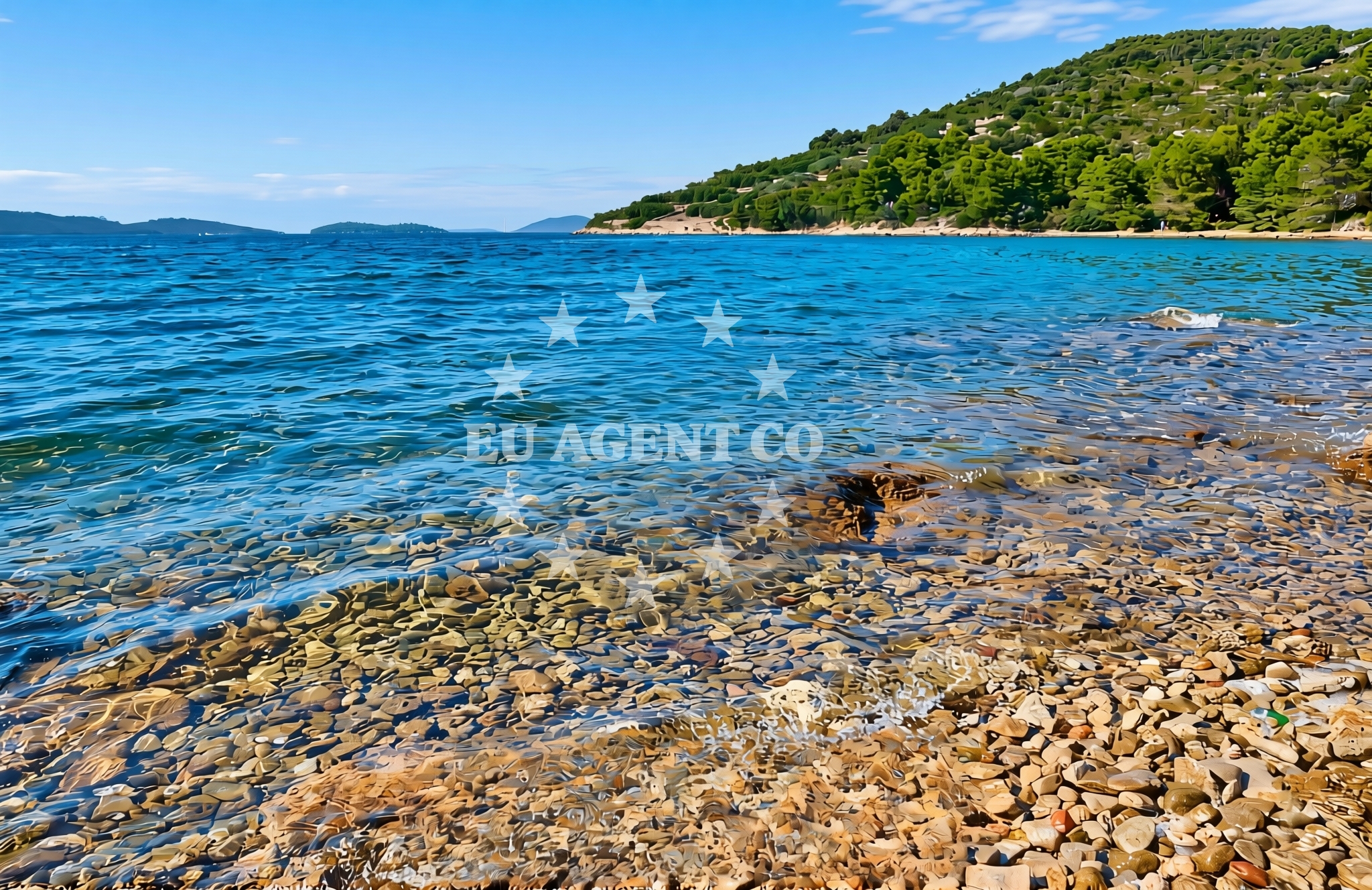 Shoreline and swimming area at Bratin jug, Zverinac (Zverinac) Beach in Bratin jug