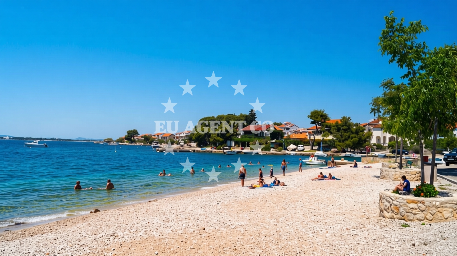 Overview of Brodarica beach in 100 Obala Gaj, Brodarica