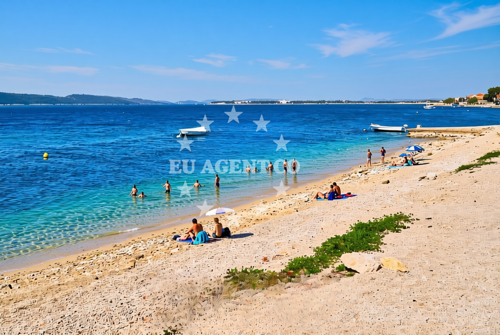 Additional view of Brodarica beach in 100 Obala Gaj, Brodarica