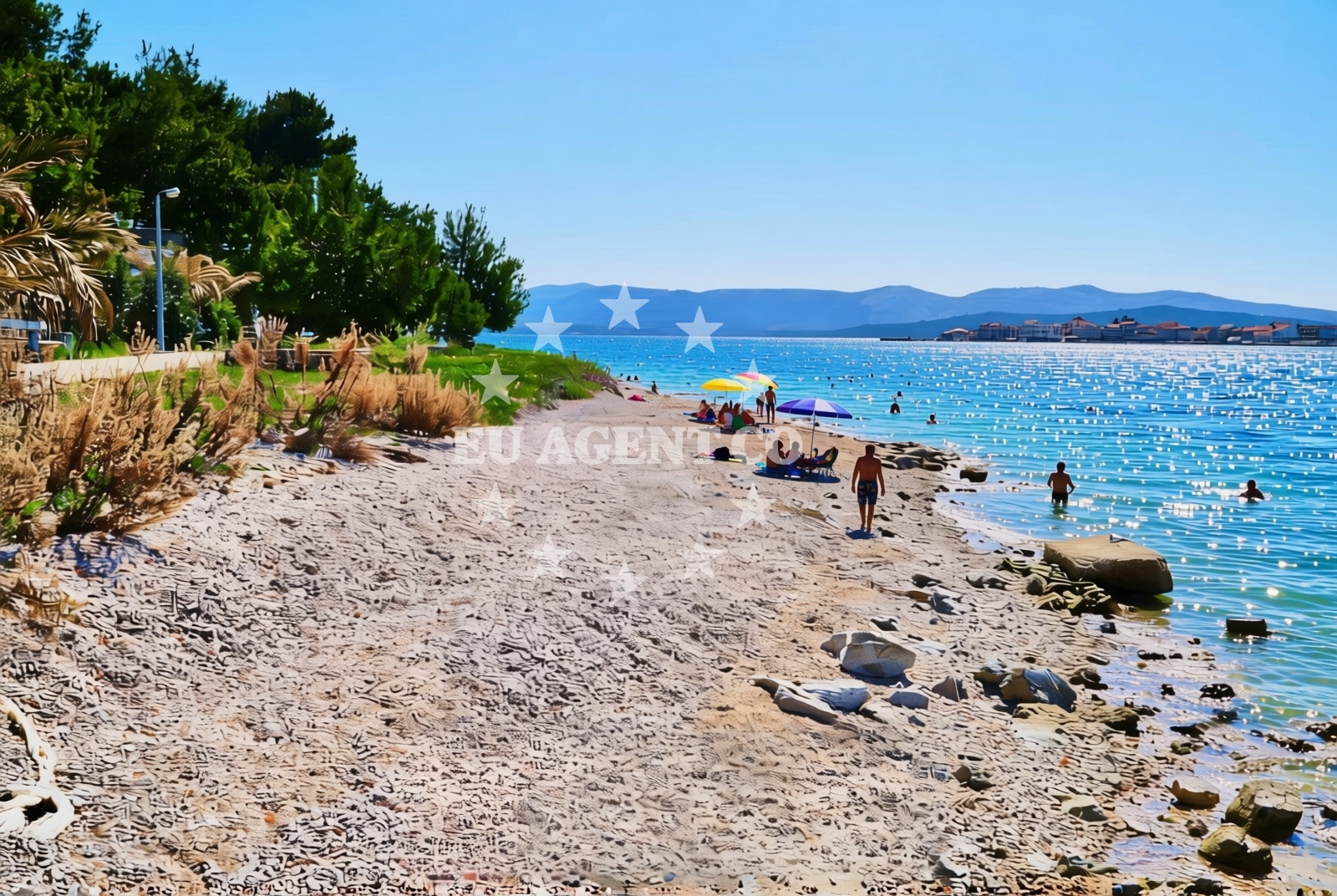 Additional view of Brodarica beach in 100 Obala Gaj, Brodarica
