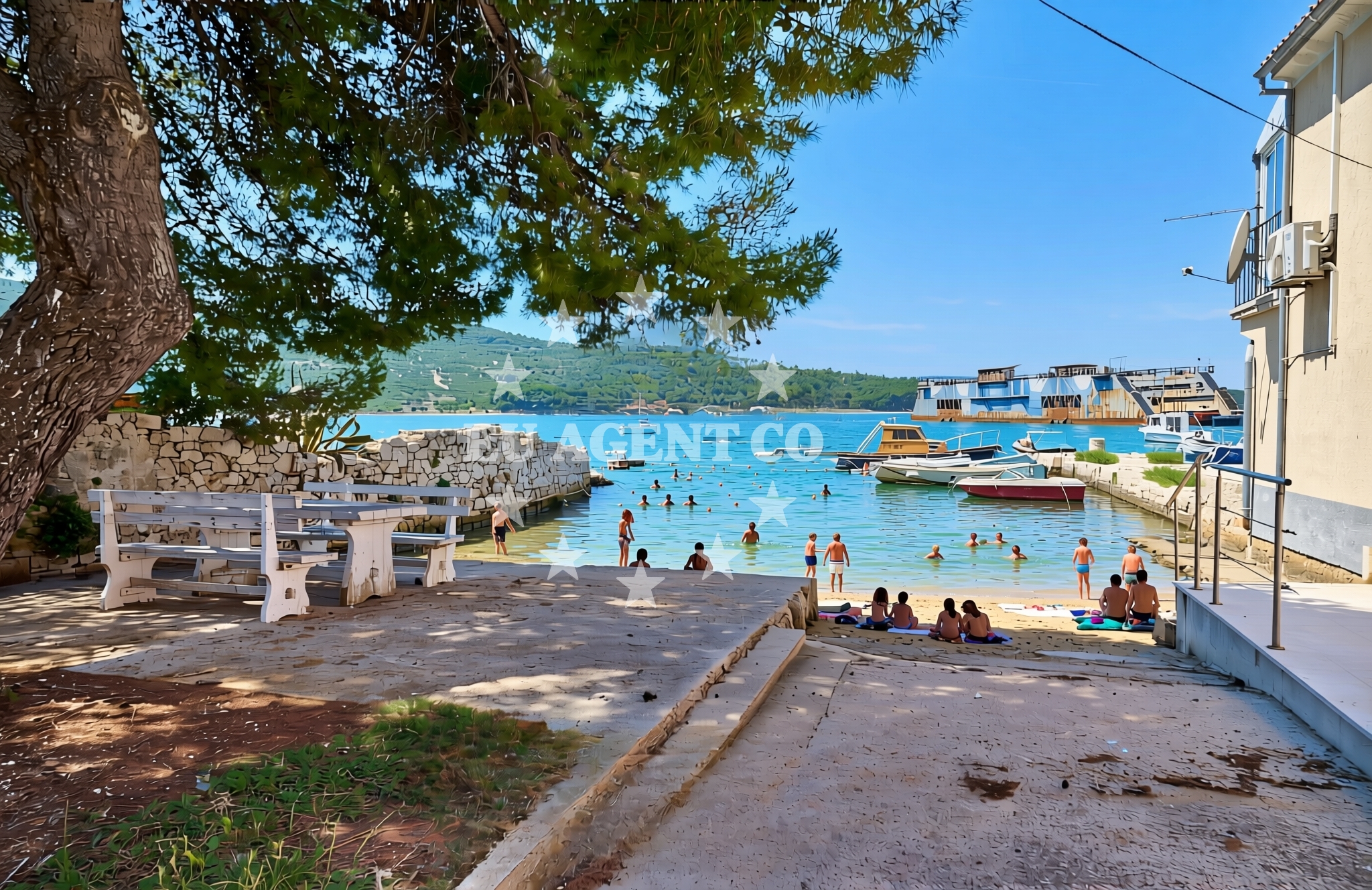 Additional view of Brodogradilište, Cres (Cres) Beach in Brodogradilište
