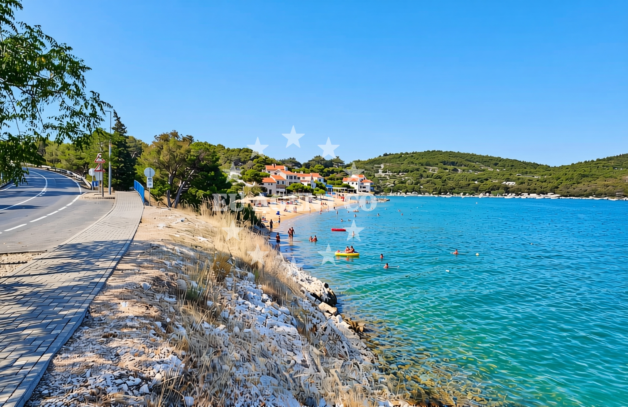 Shoreline and swimming area at Brošćica, Jezera (Murter) Beach in Brošćica