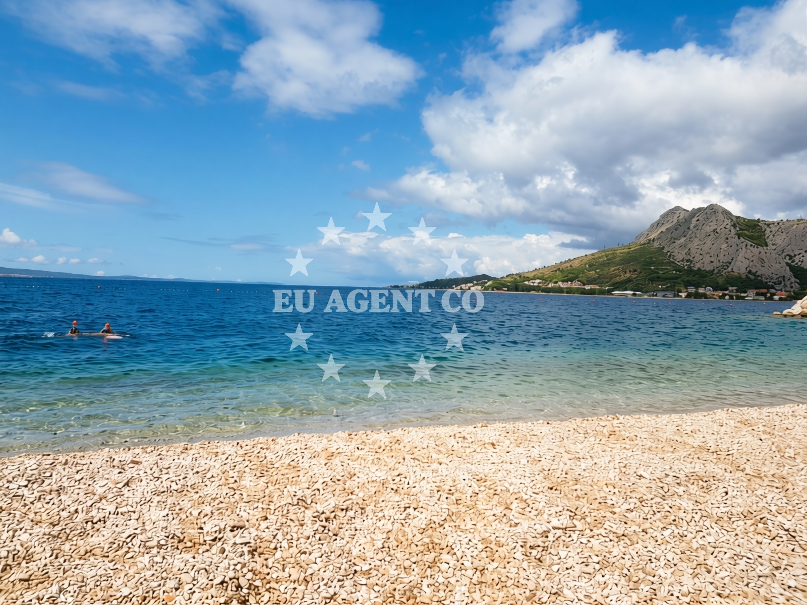 Beach facilities and surroundings at Brzet beach in 2 Brzet, Omiš