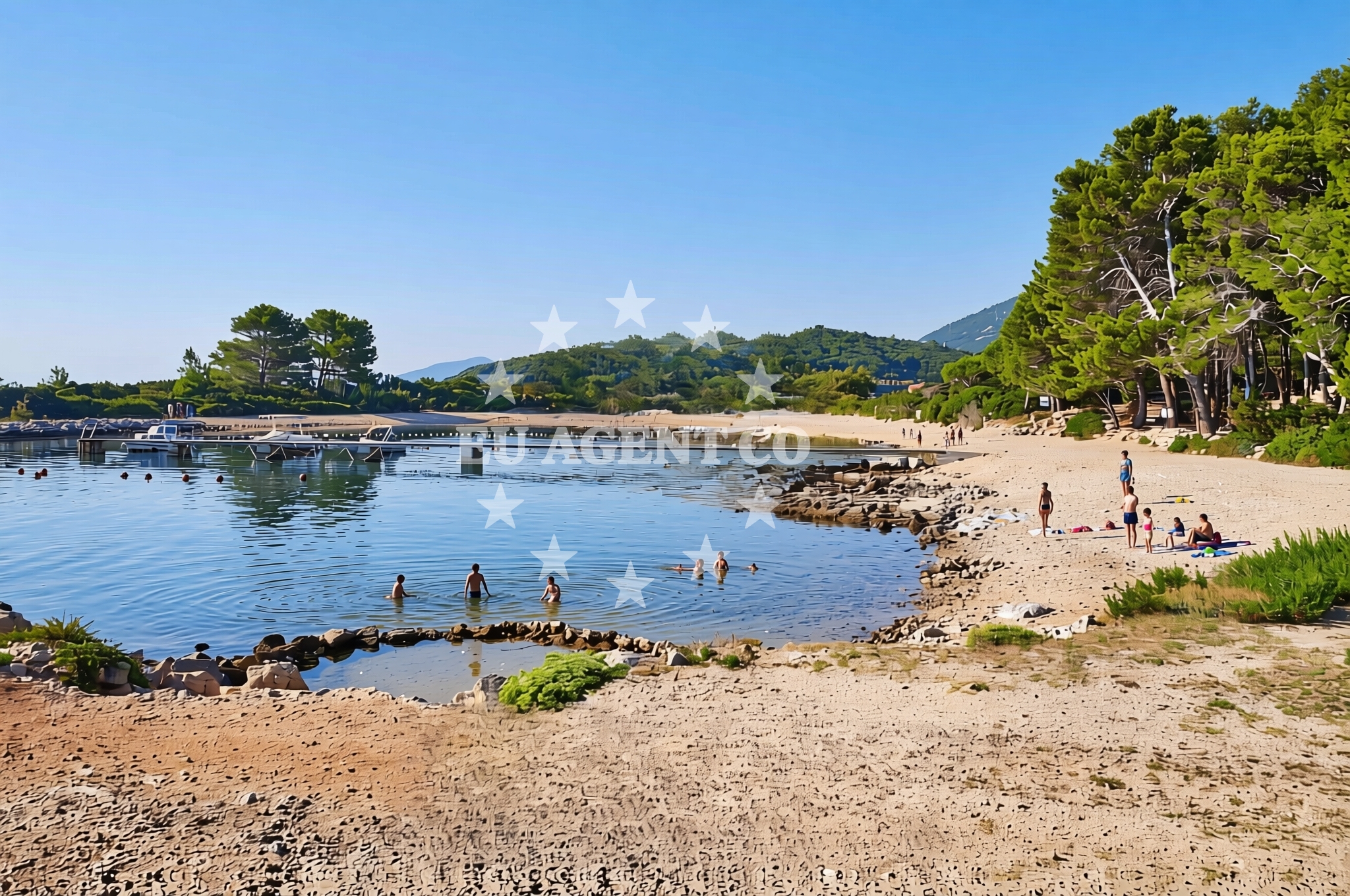 Shoreline and swimming area at Bučanje sjever, Nerezine (Lošinj) Beach in Bučanje sjever