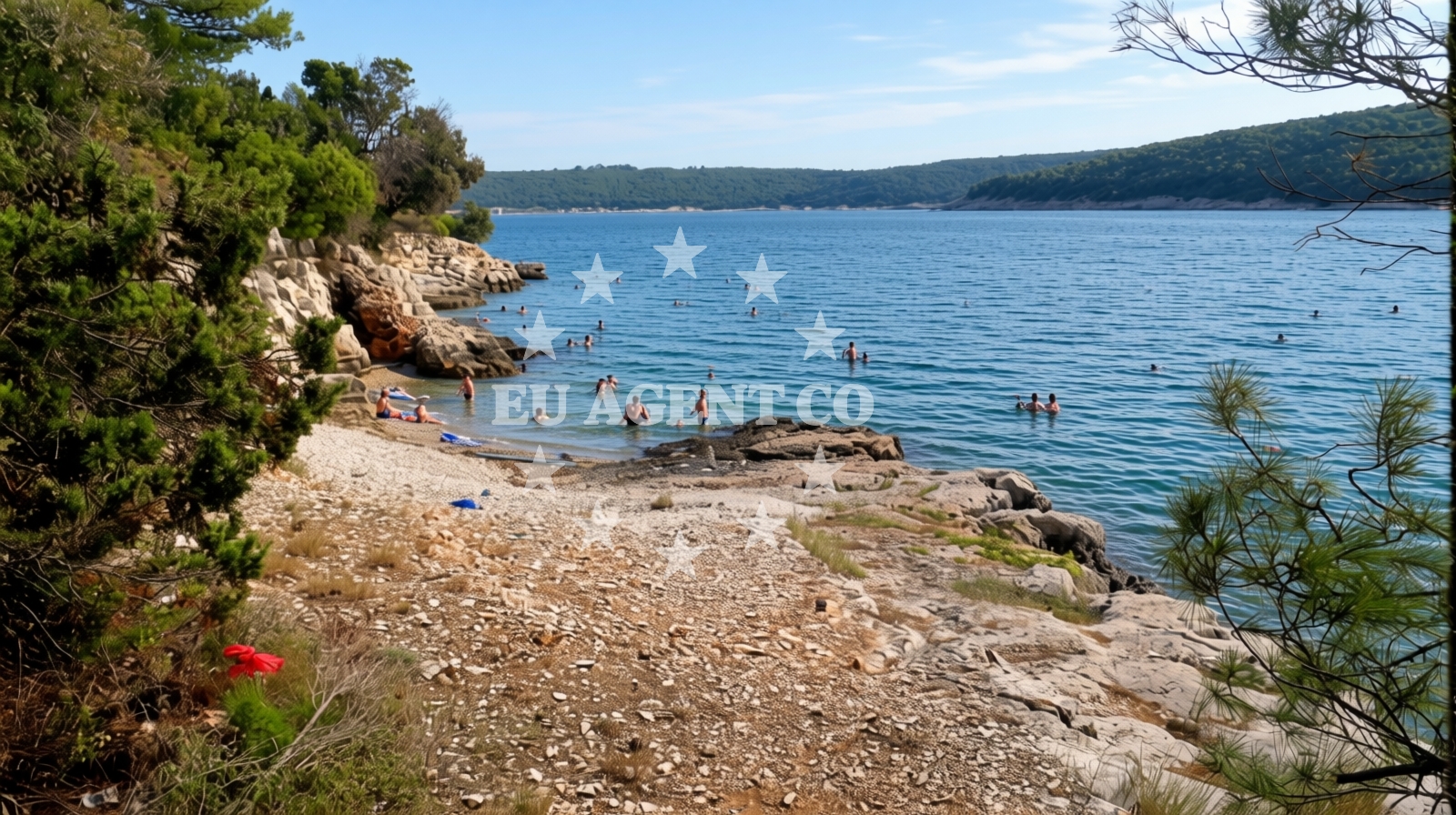 Shoreline and swimming area at Budava beach in Kavran 3b, Kavran