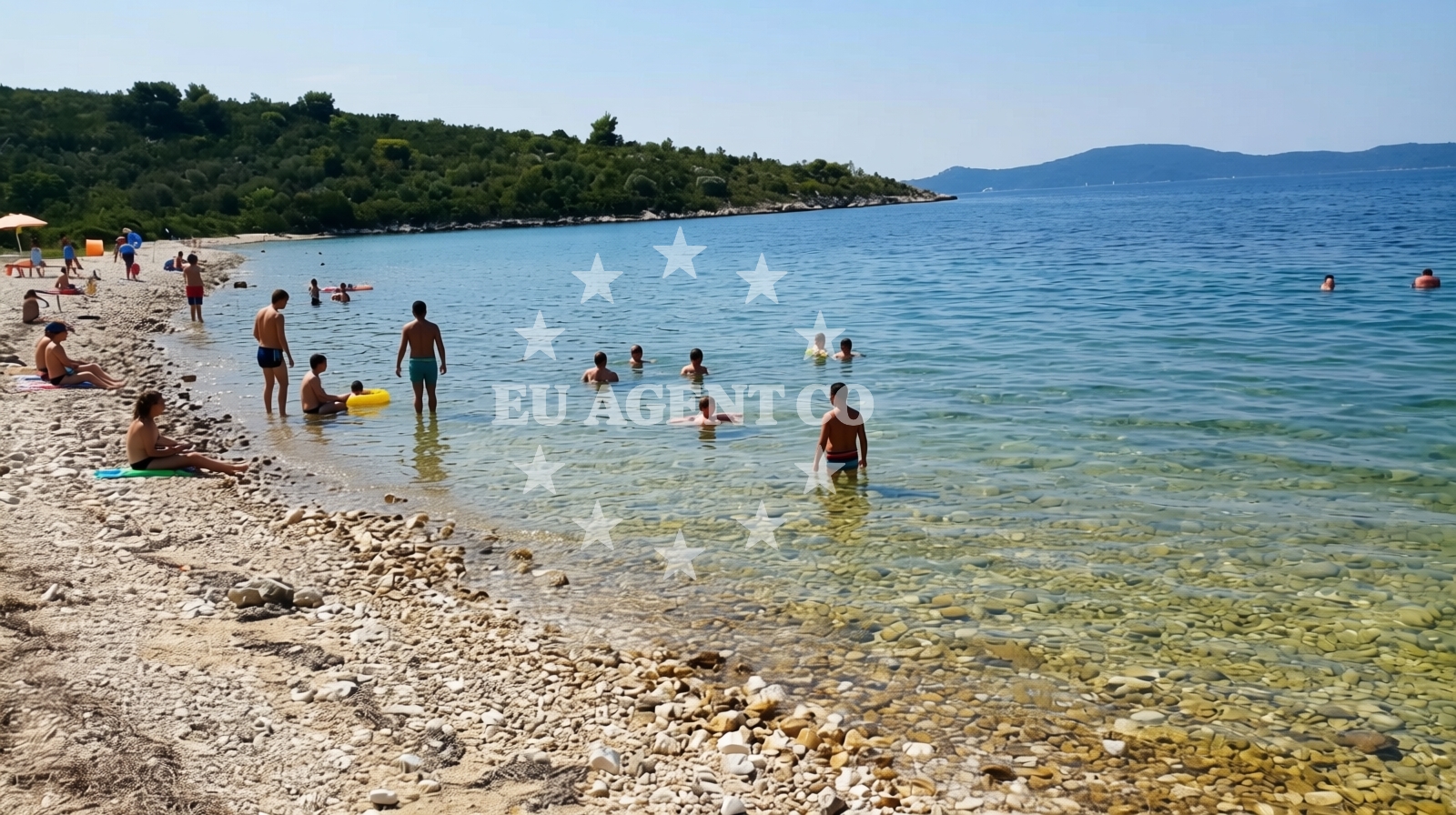 Shoreline and swimming area at Budima beach in Banići 47, Banići