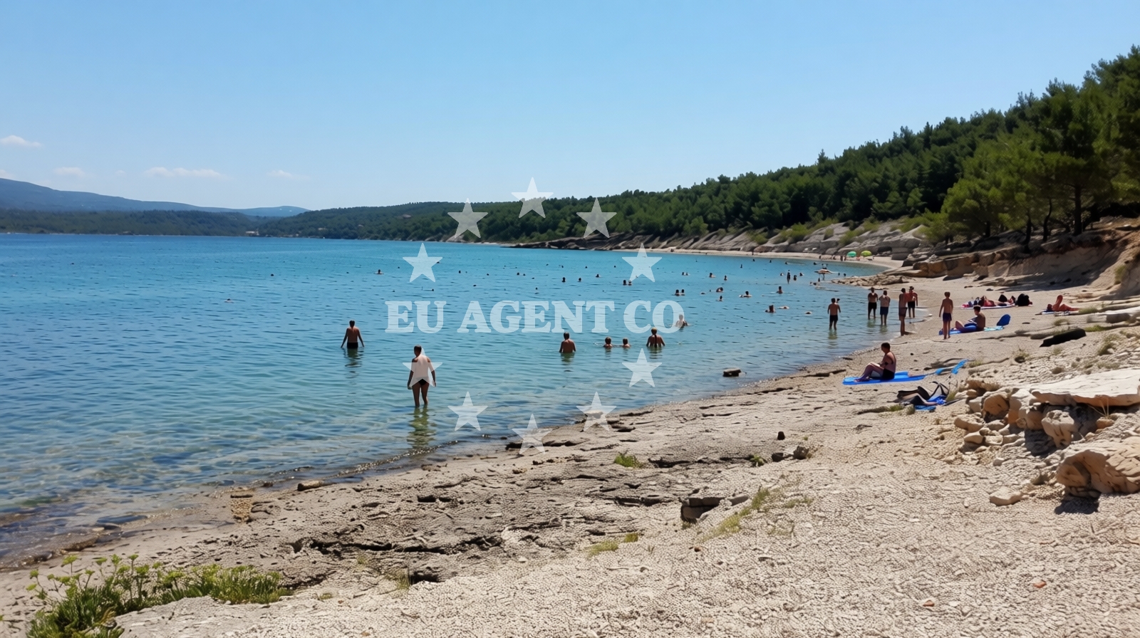 Beach facilities and surroundings at Bukva beach in 15 Put Ćuskijaša, Pridraga