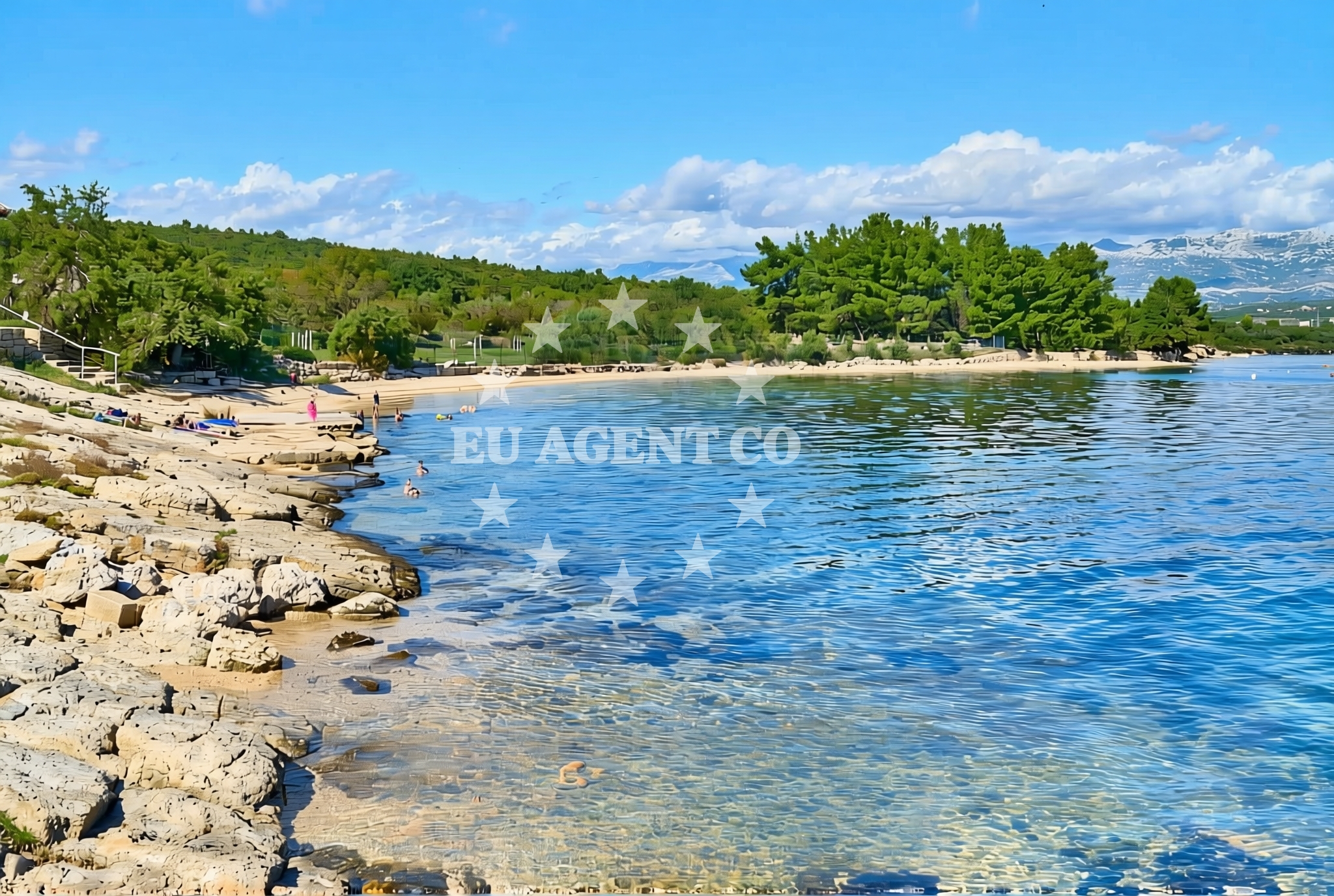 Shoreline and swimming area at Bukva beach II in Put Vrulje 69, Pridraga