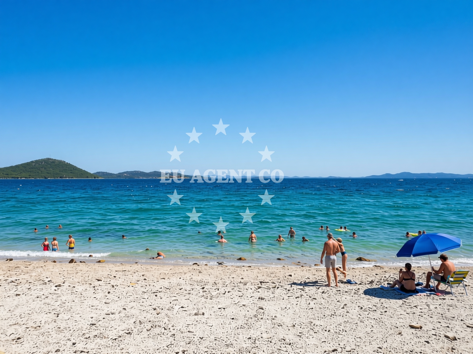 Additional view of Buqez beach in Modrave, Uvala Lučica, Drage