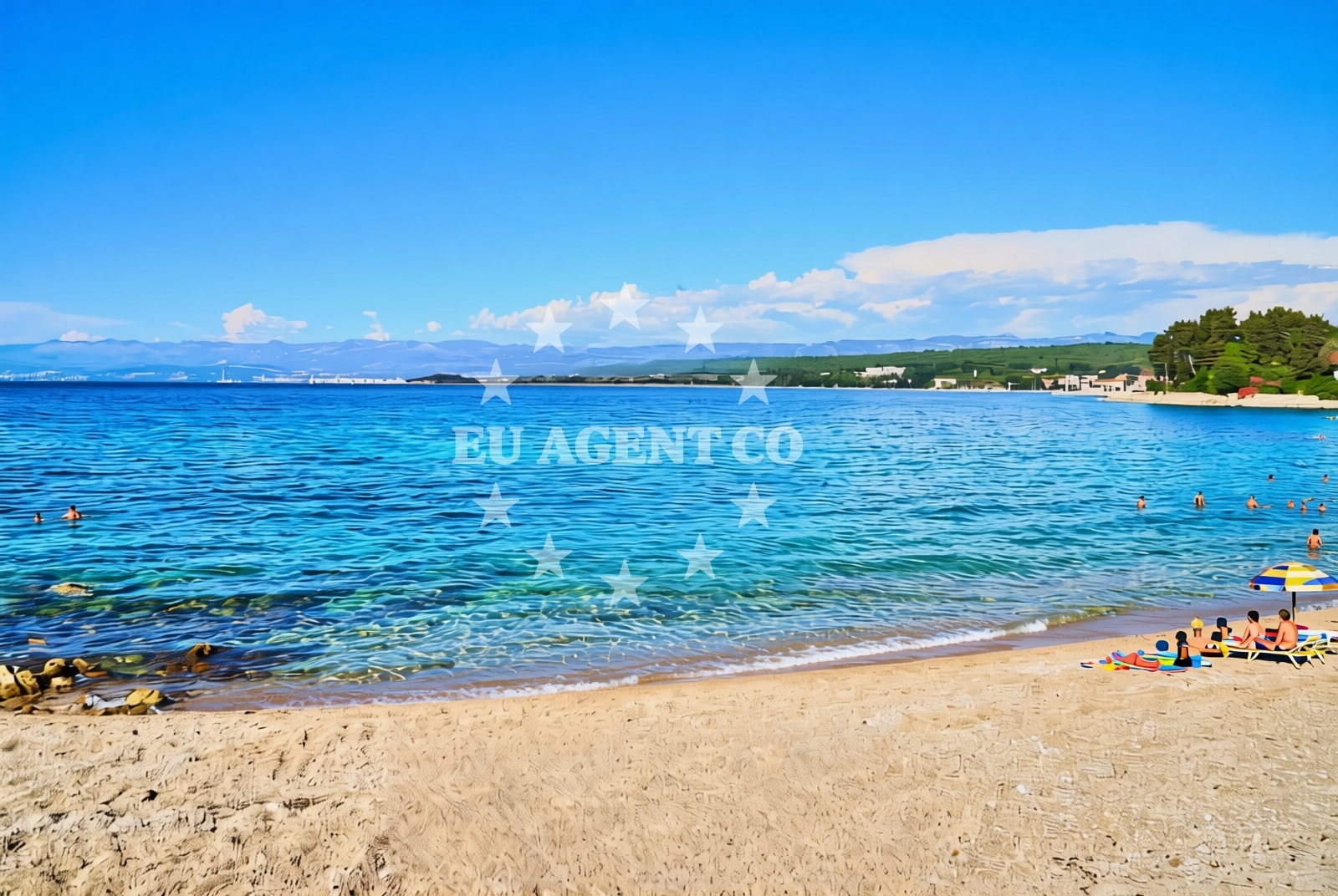 Additional view of BWR beach in Rova 30, Vantačići