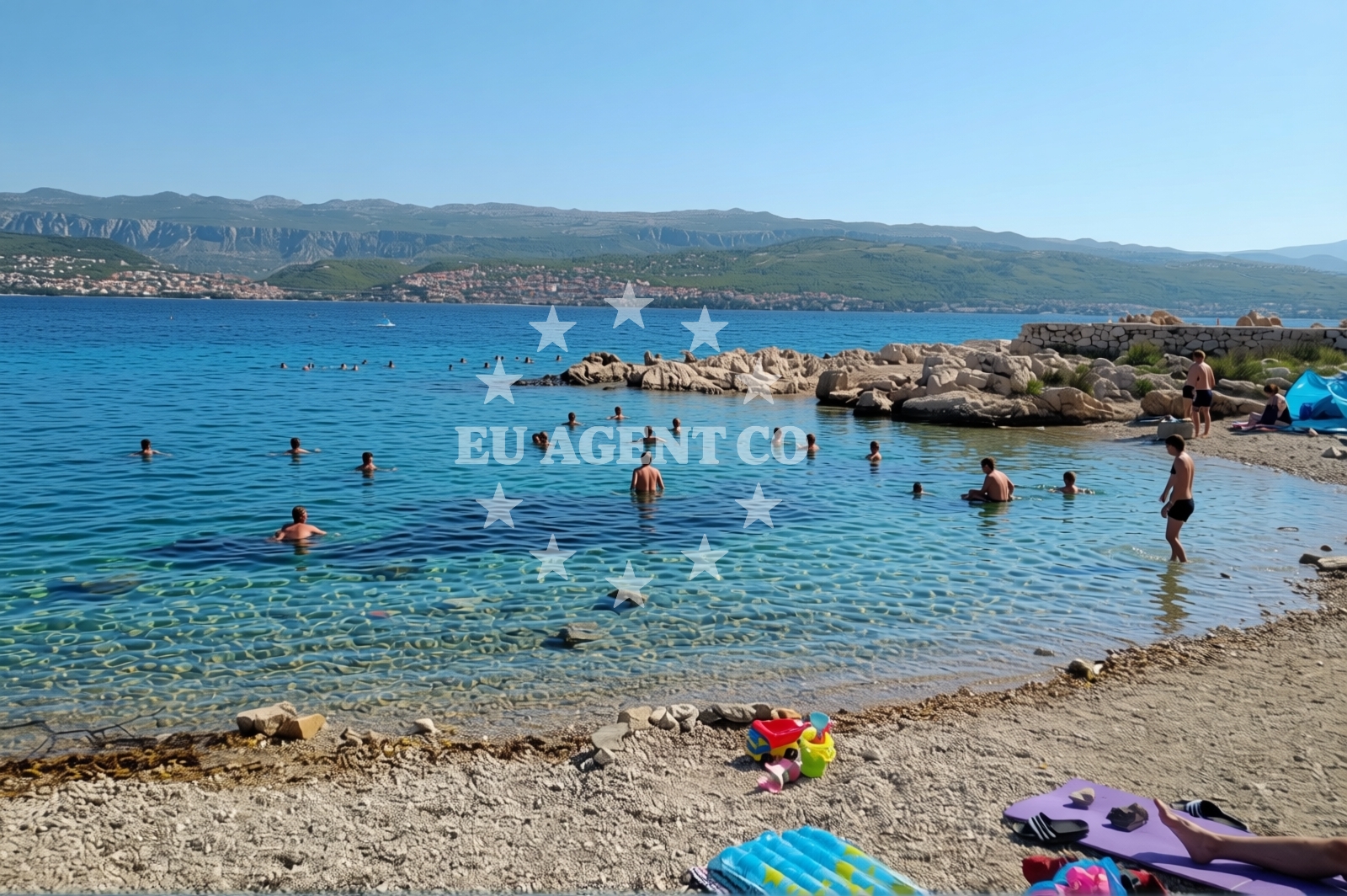 Sea and coastal view of Camping Tiha beach in Konjska 1, Šilo