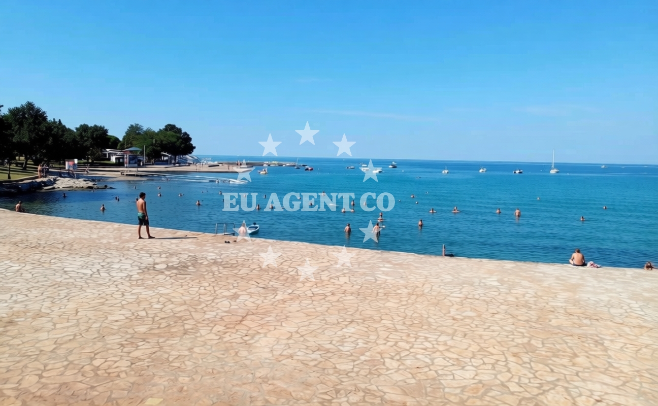 Additional view of Canova Park beach in Karigador b.b., Umag