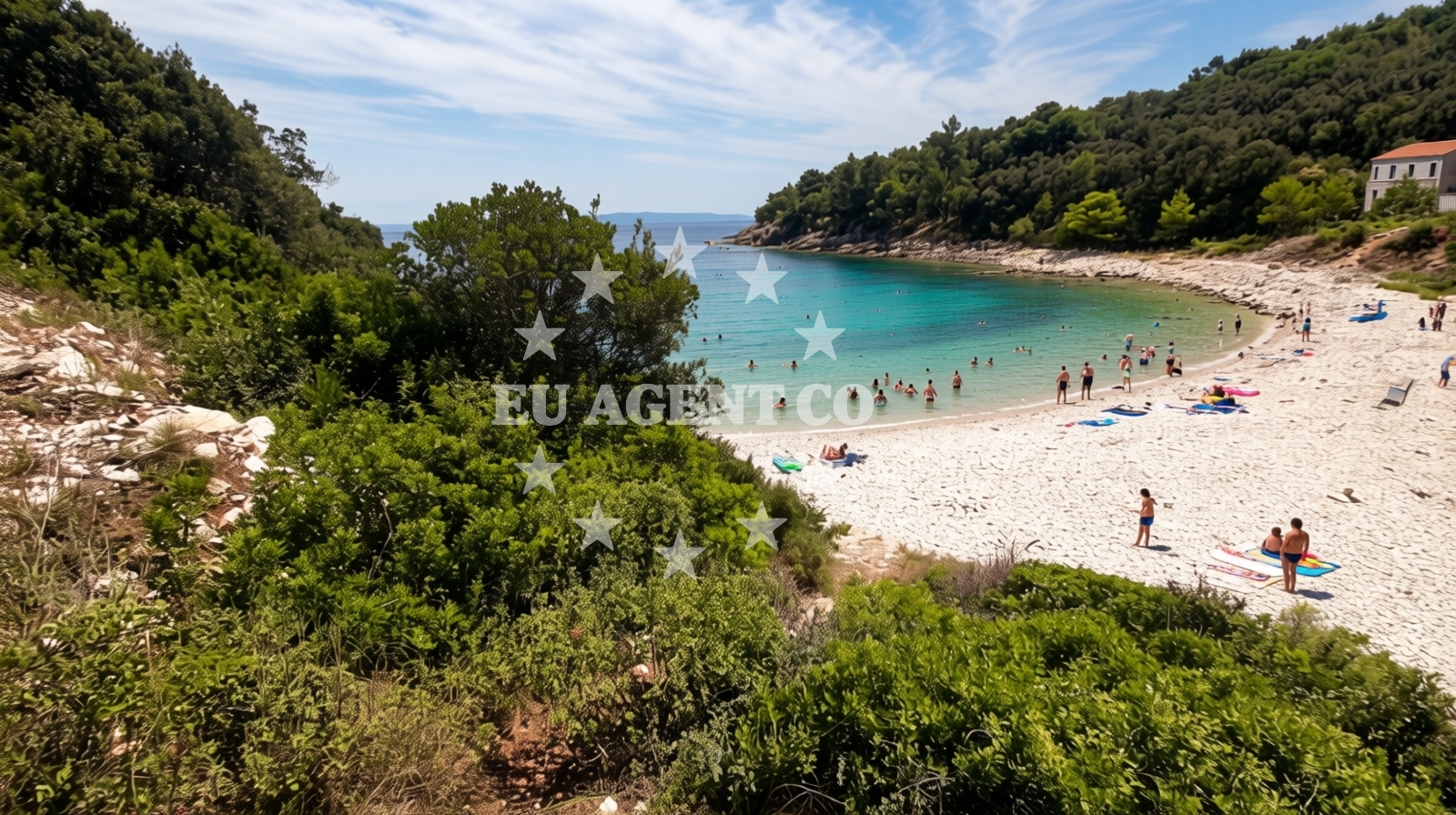 Beach facilities and surroundings at Cava beach in Luka Krnica b.b., Krnica