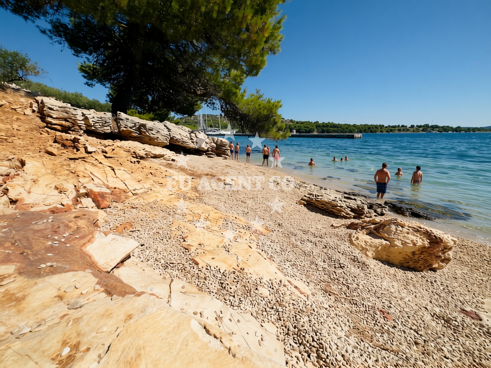 Shoreline and swimming area at Ciuleanu Beach in Otok Žut 52, Pristanišće
