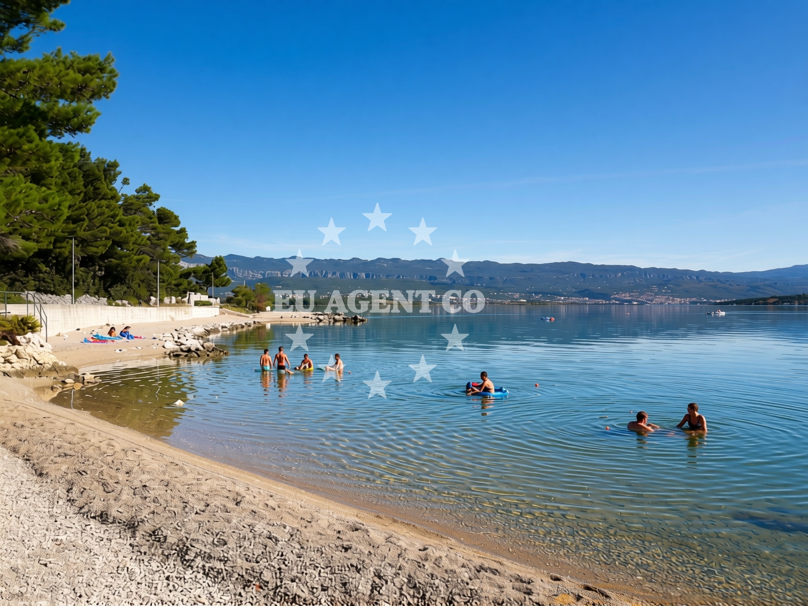 Shoreline and swimming area at Cizici beach in ?i?i?i 315, Čižići