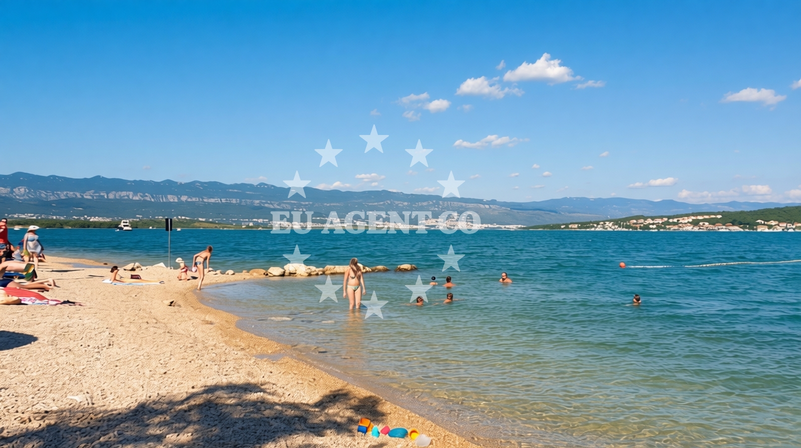Additional view of Cizici beach in ?i?i?i 315, Čižići