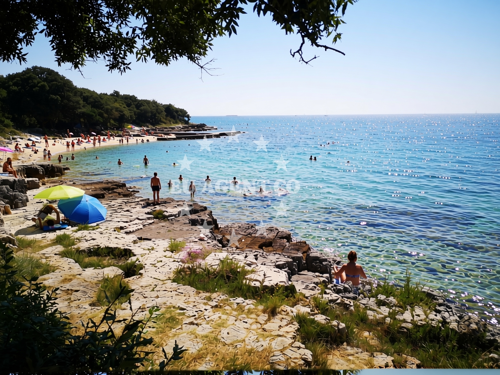 Shoreline and swimming area at Coala beach in Veštar 1, Rovinj