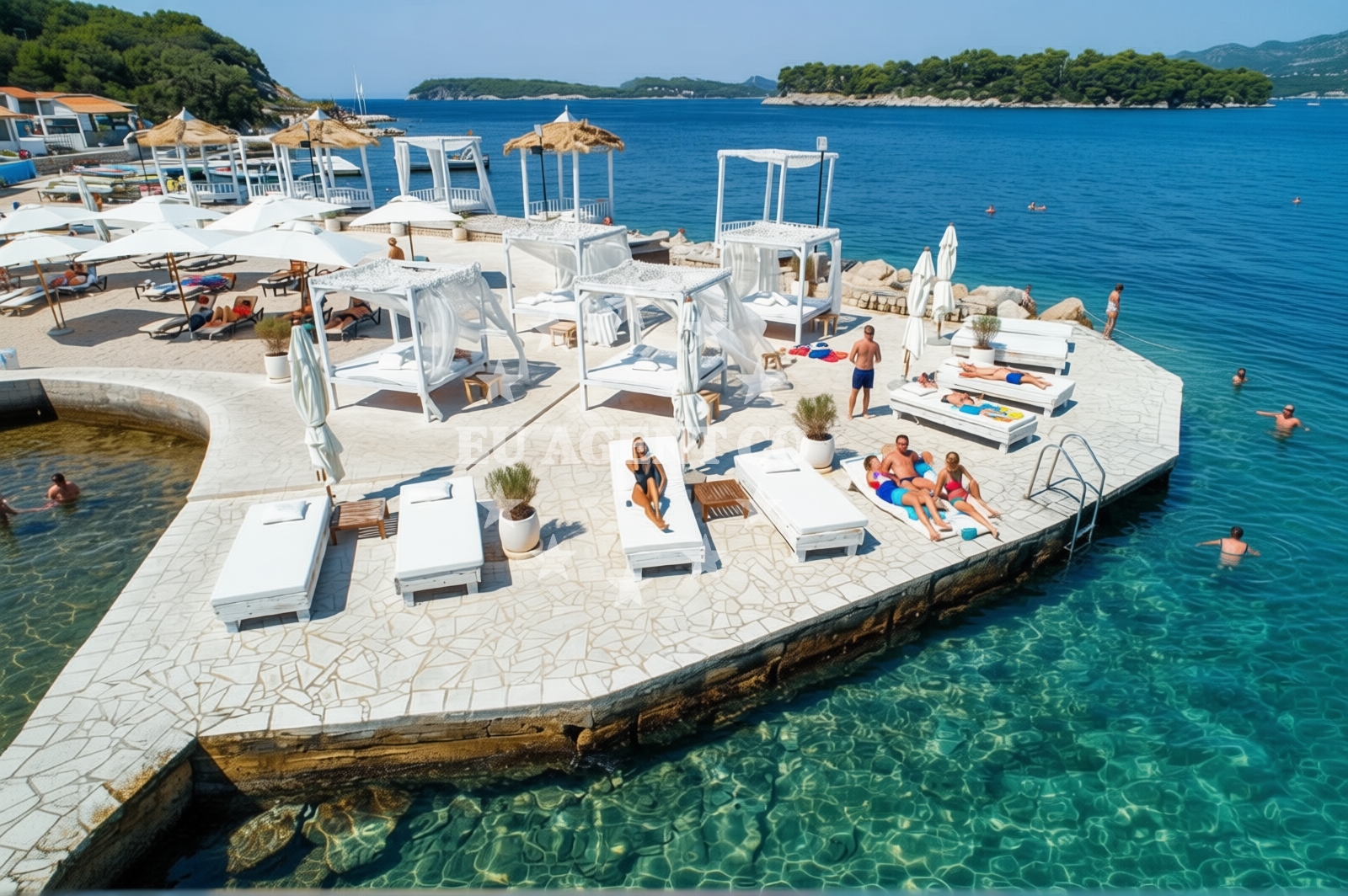 Beach facilities and surroundings at Copacabana beach in Vatroslava Lisinskoga 41, Dubrovnik