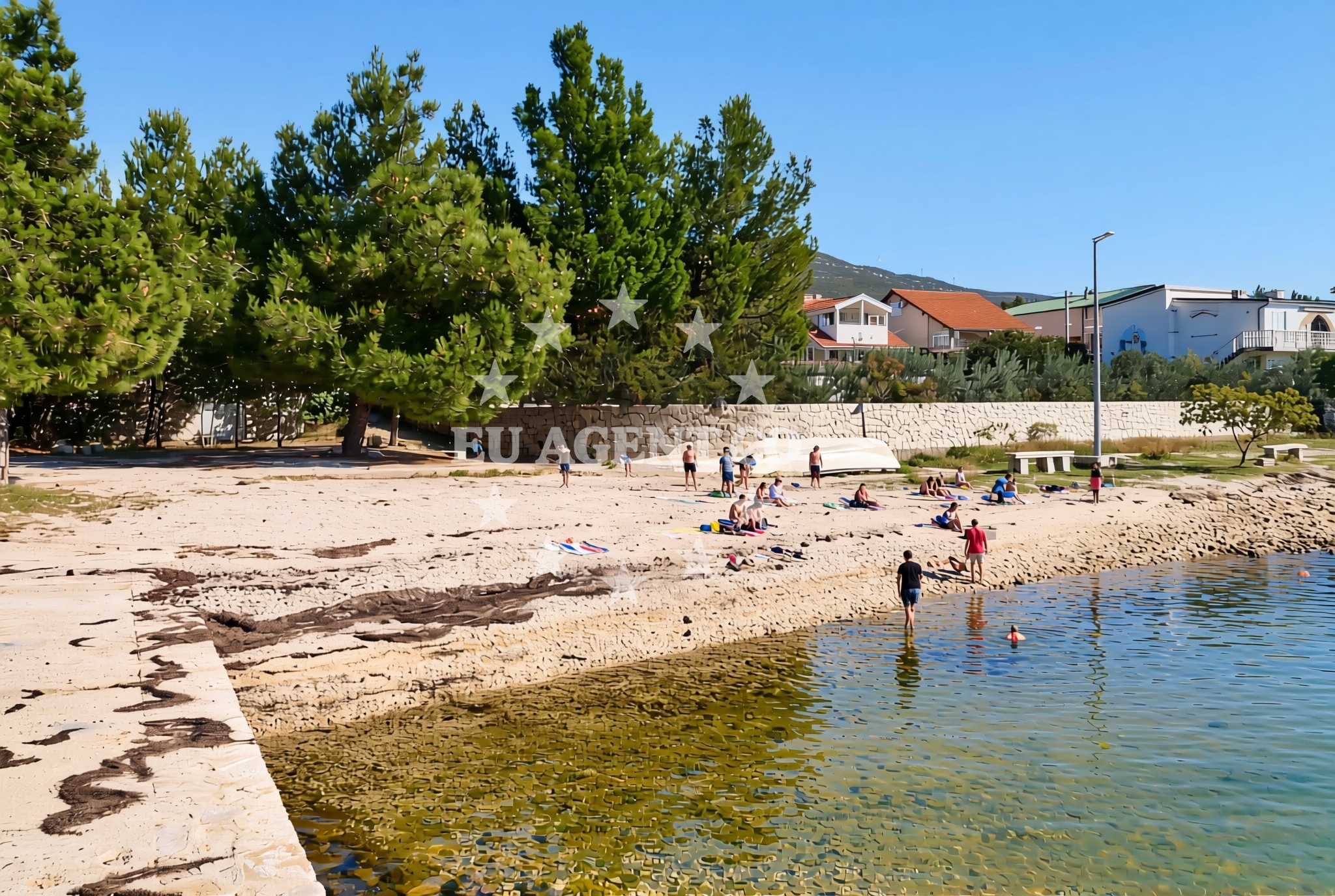 Overview of Crna punta jug, Kruševo (Obrovac) Beach in Crna punta jug
