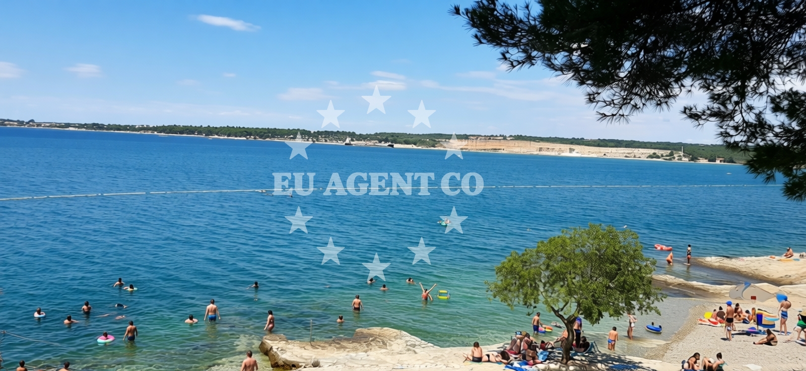 Additional view of Crnika beach in Lanterna 15, Poreč