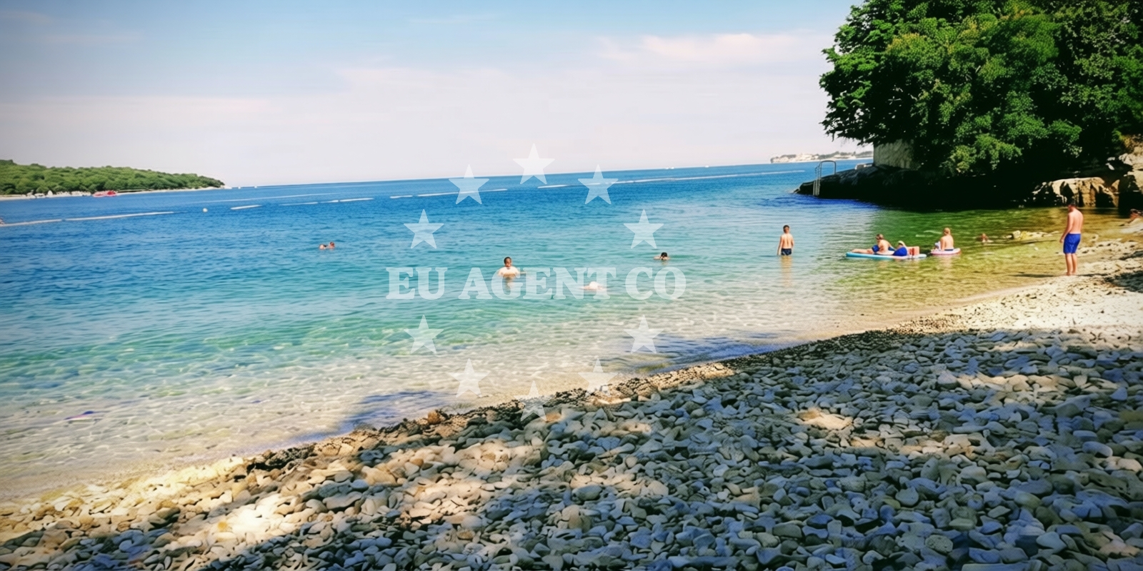 Additional view of Crnika beach in Lanterna 15, Poreč