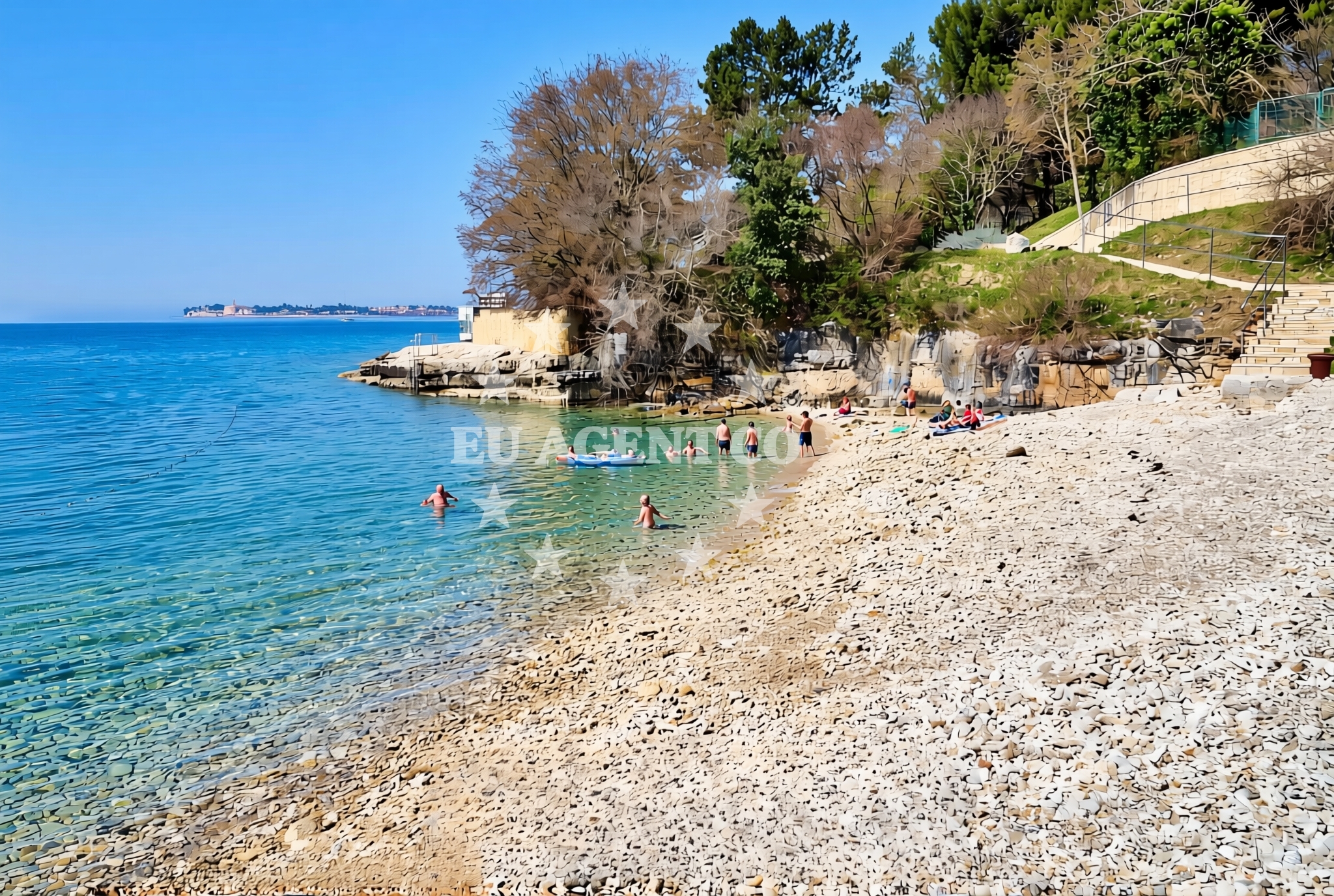 Additional view of Crnika beach in Lanterna 15, Poreč