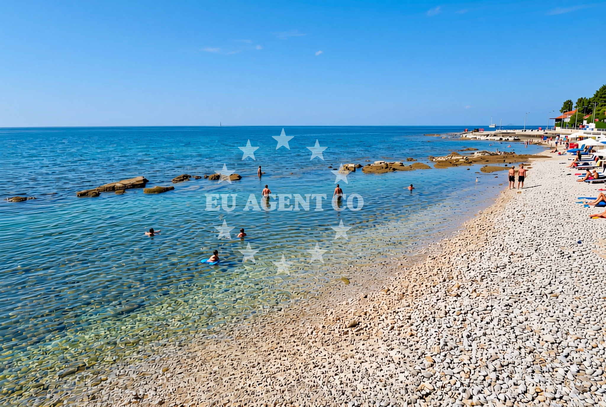 Overview of Crvena (Villa Rosetta), Zambratija Beach in Crvena (Villa Rosetta)