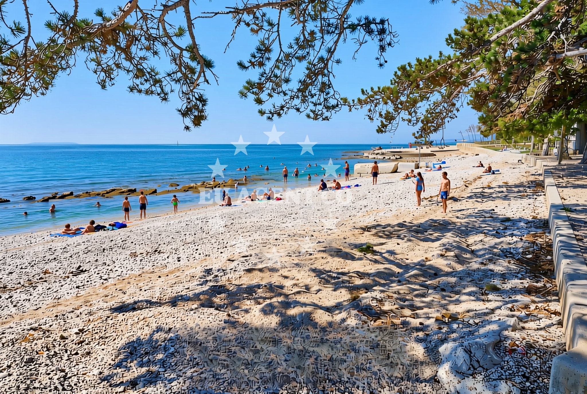 Beach facilities and surroundings at Crvena (Villa Rosetta), Zambratija Beach in Crvena (Villa Rosetta)