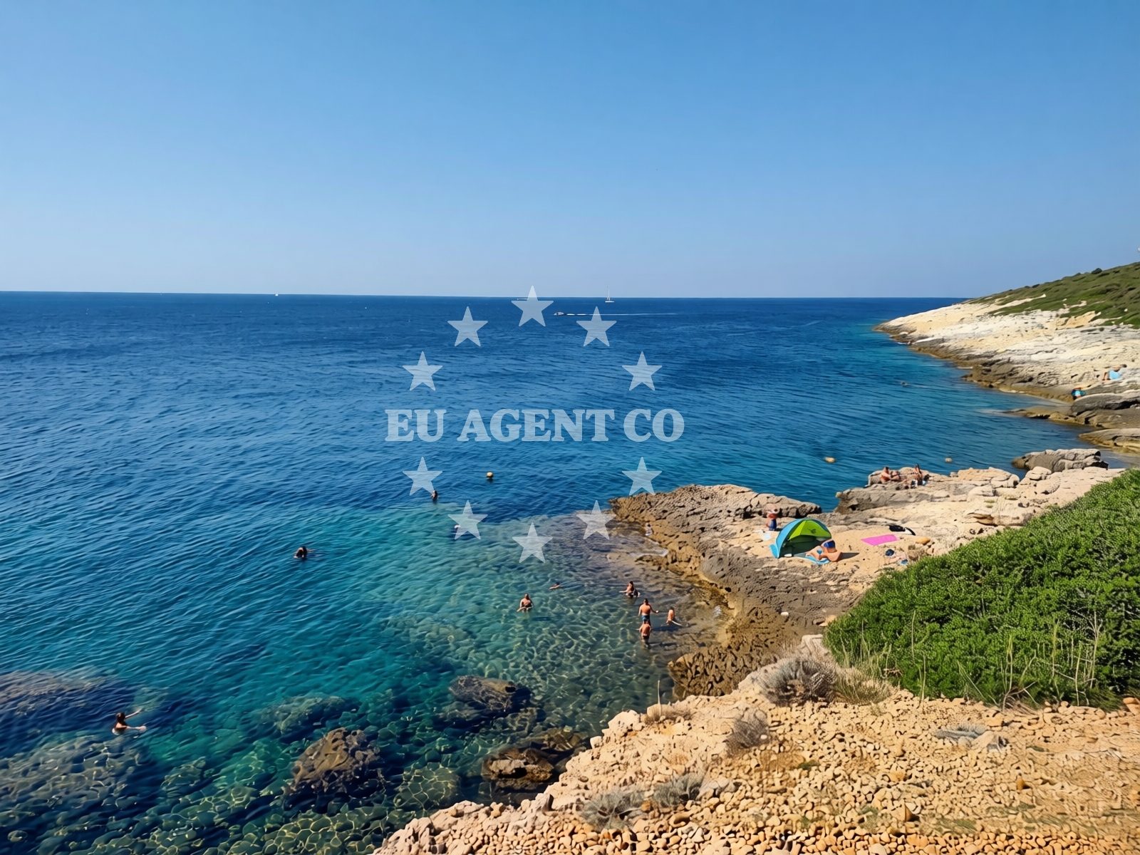 Overview of Crvene Stijene FKK Beach in Volme 174d, Banjole