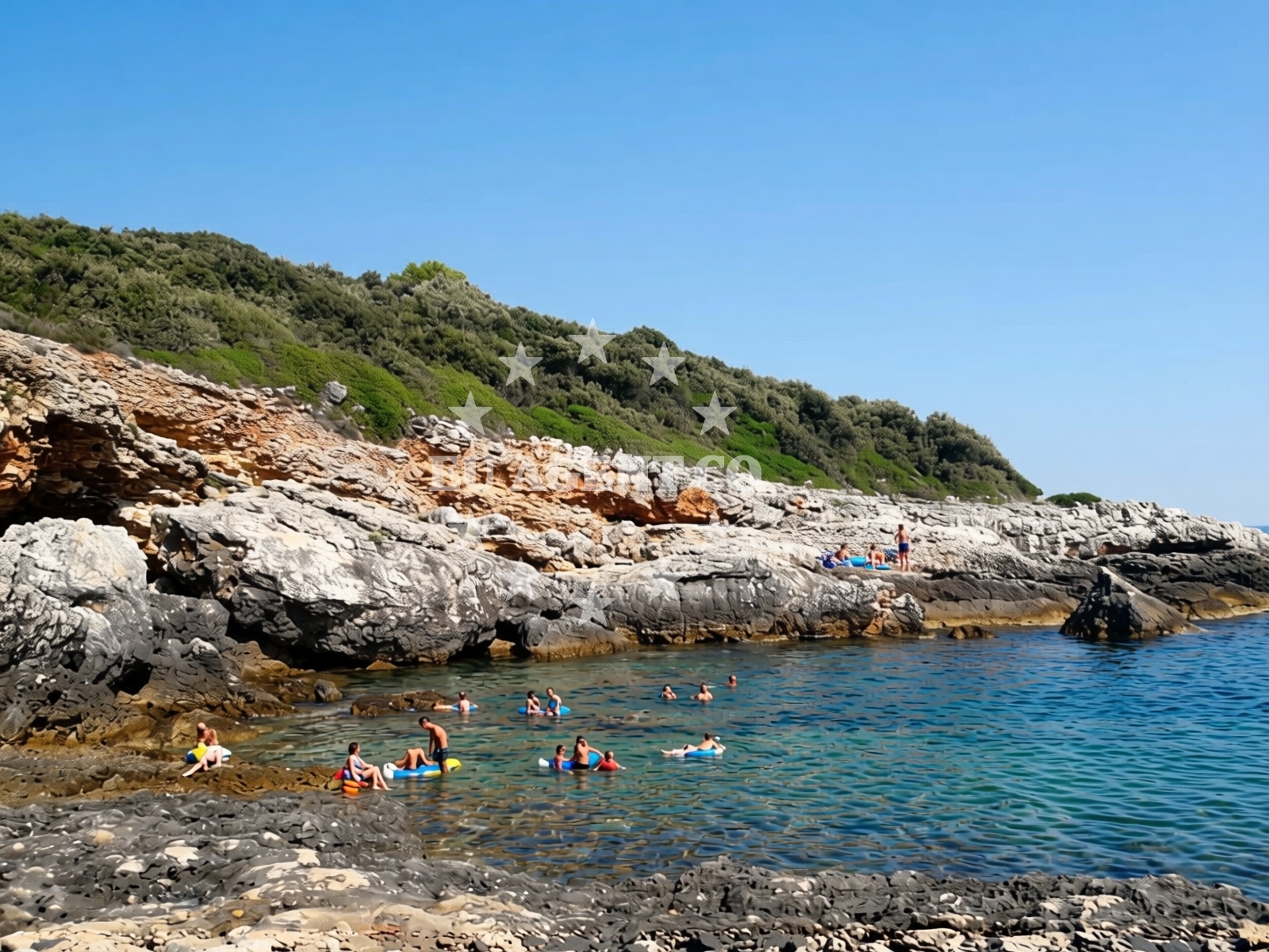 Additional view of Crvene Stijene FKK Beach in Volme 174d, Banjole