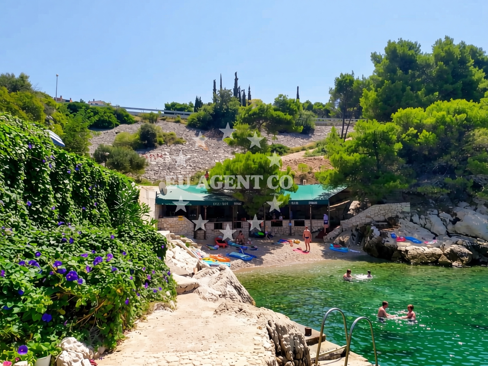 Overview of Dagna beach in 14 Ulica Tina Ujevića, Primošten