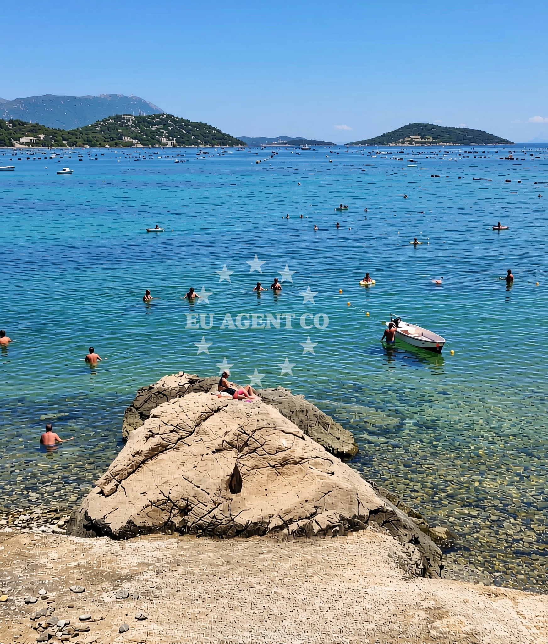 Shoreline and swimming area at Dančanje: beaches and coves in Dančanje