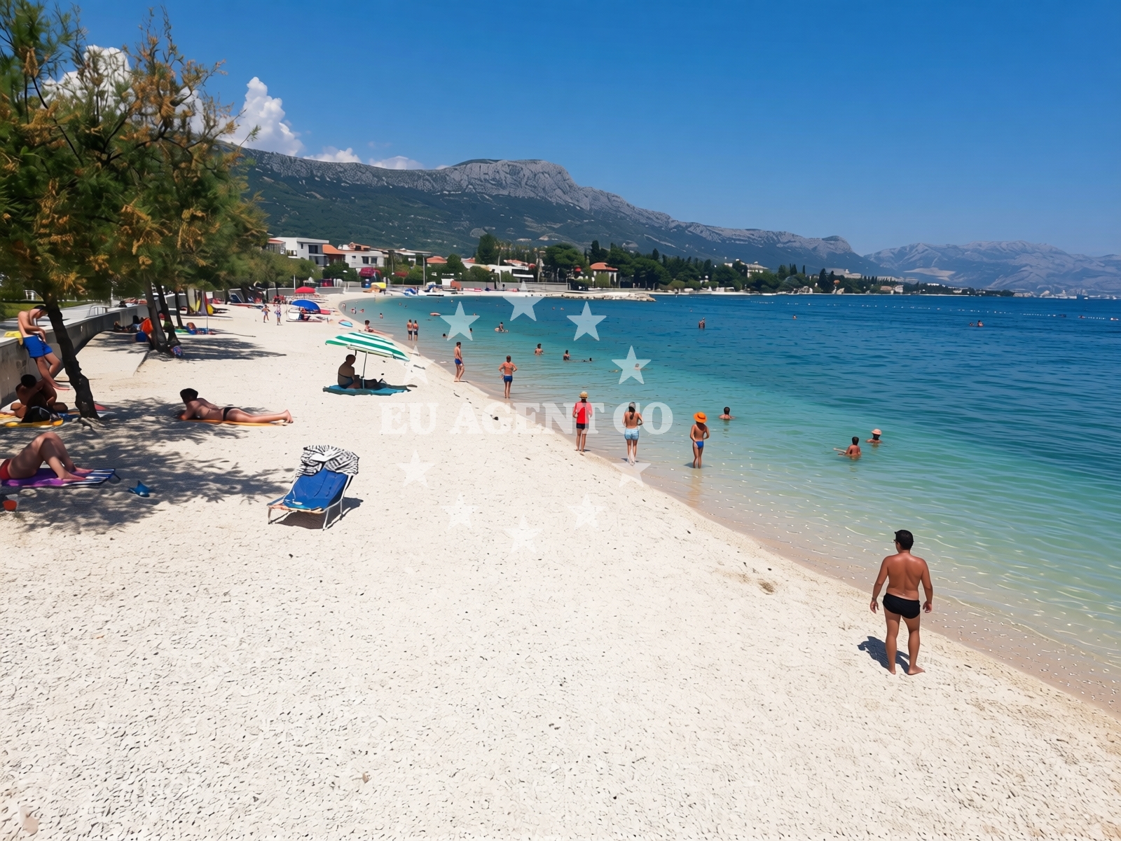 Overview of Dardin beach in Brce 5, Kaštela