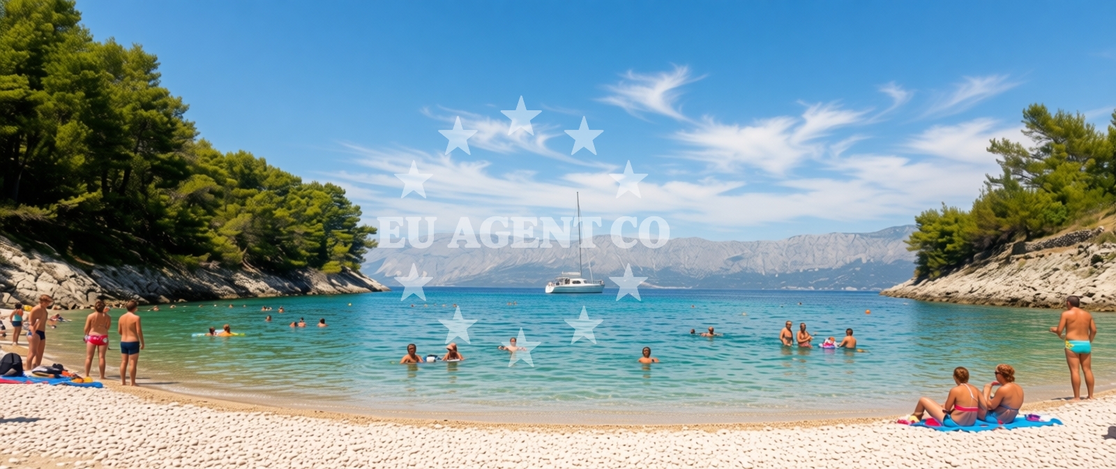Overview of Didina beach III in Put Pomurvice 18, Sućuraj