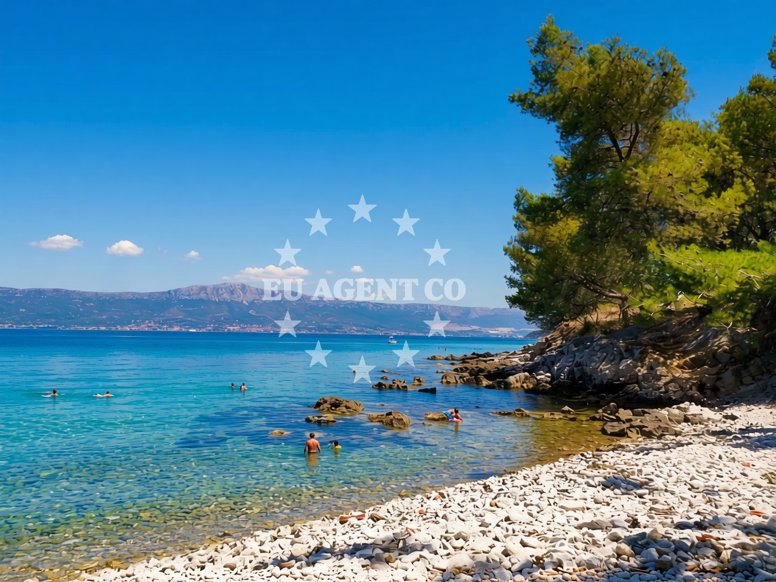 Overview of Dimitry beach in , Slatine